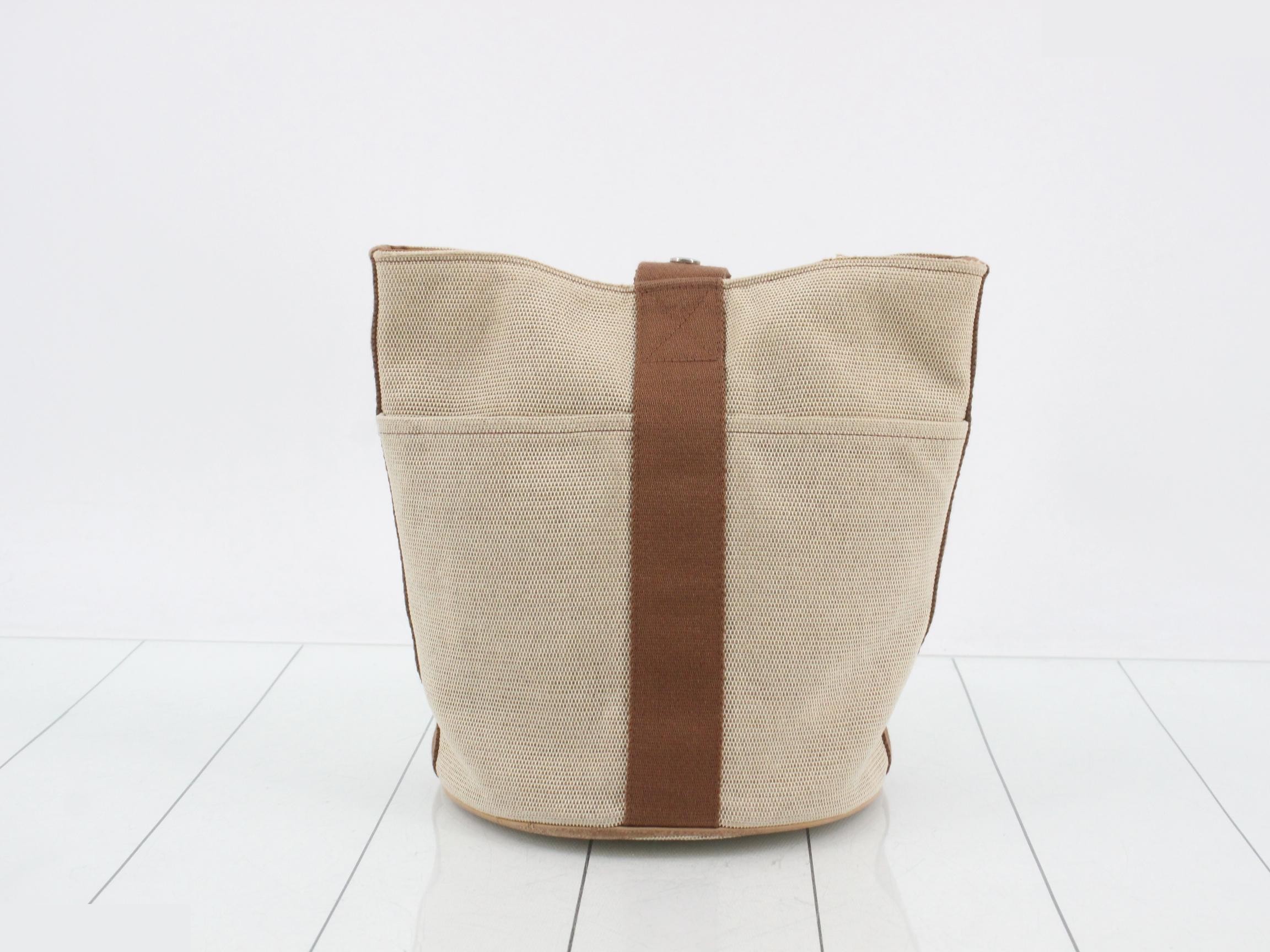 handbag — view 4