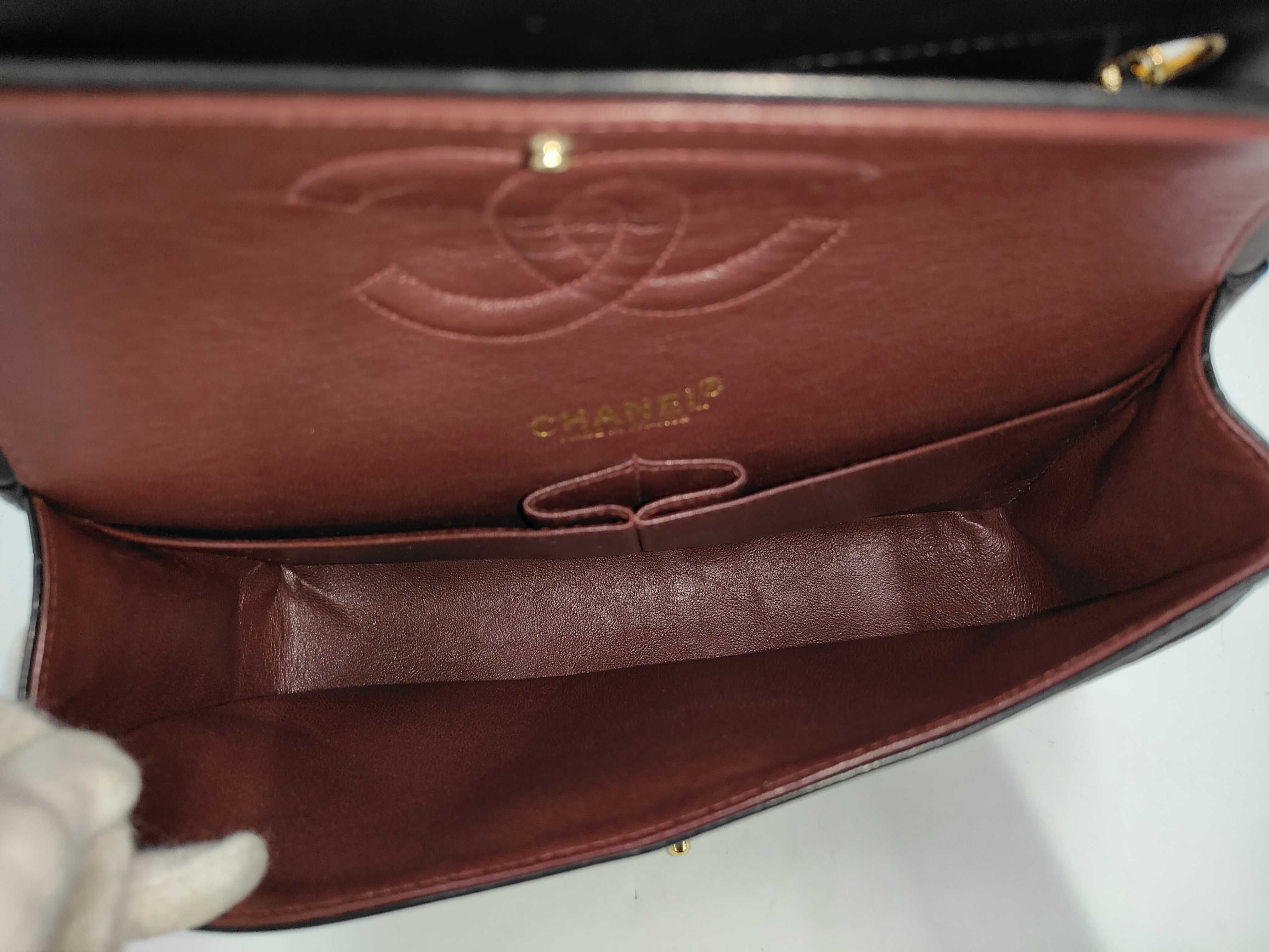 Matelassé 25 Lambskin Double Flap Double Chain Shoulder Bag — view 10