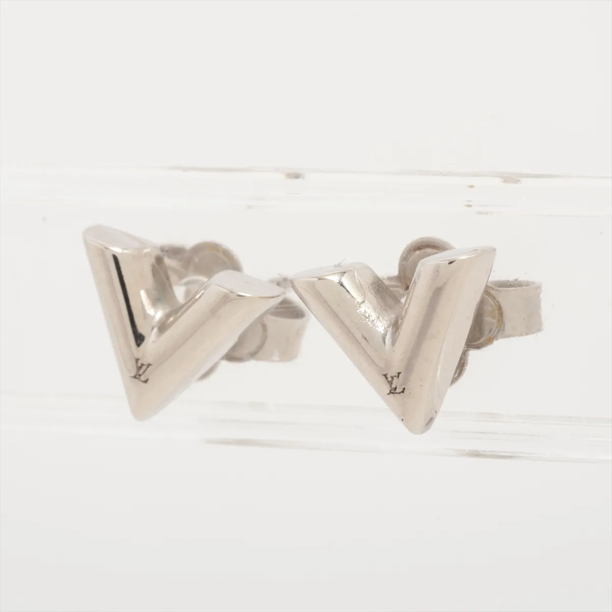 M63208 Essential V Earrings LE0250 (Pair) GP Silver. Shows signs of wear, — view 3