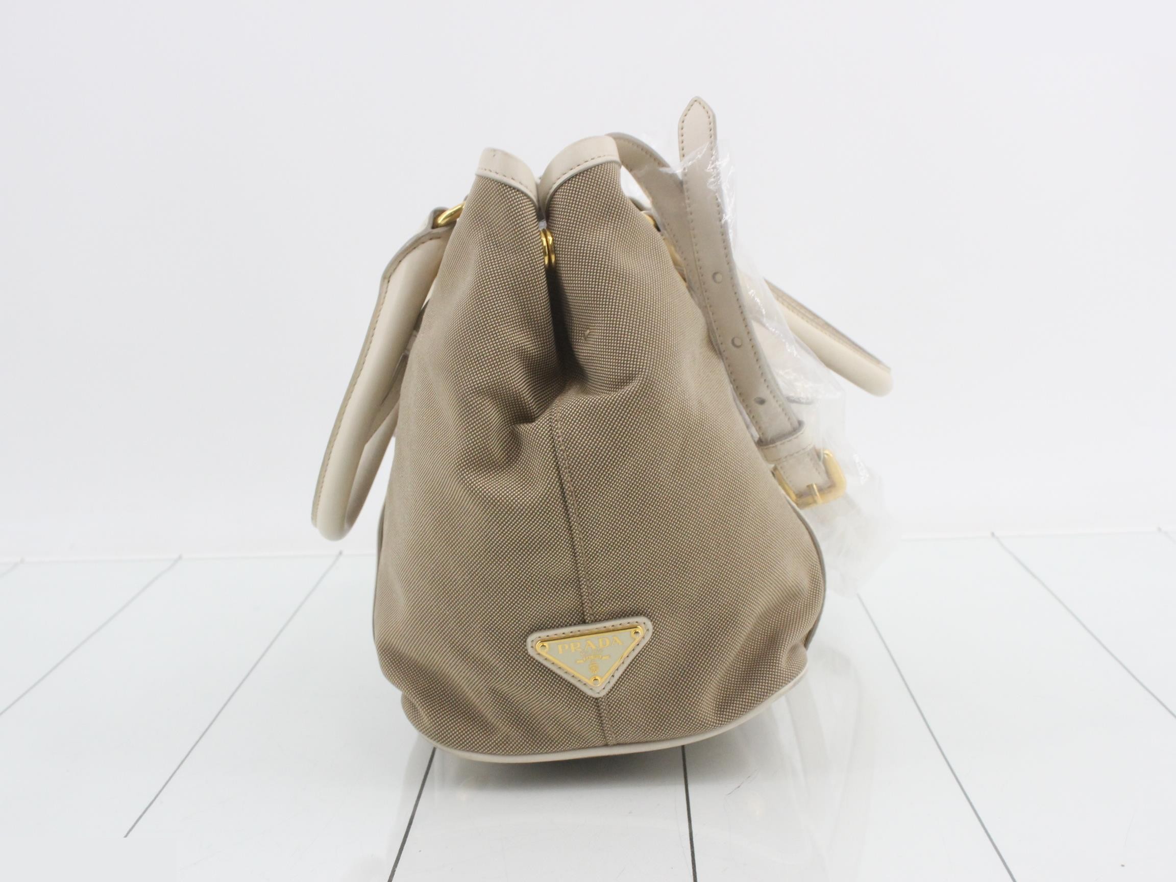 Logo Jacquard 2-Way Shoulder/Handbag — view 4