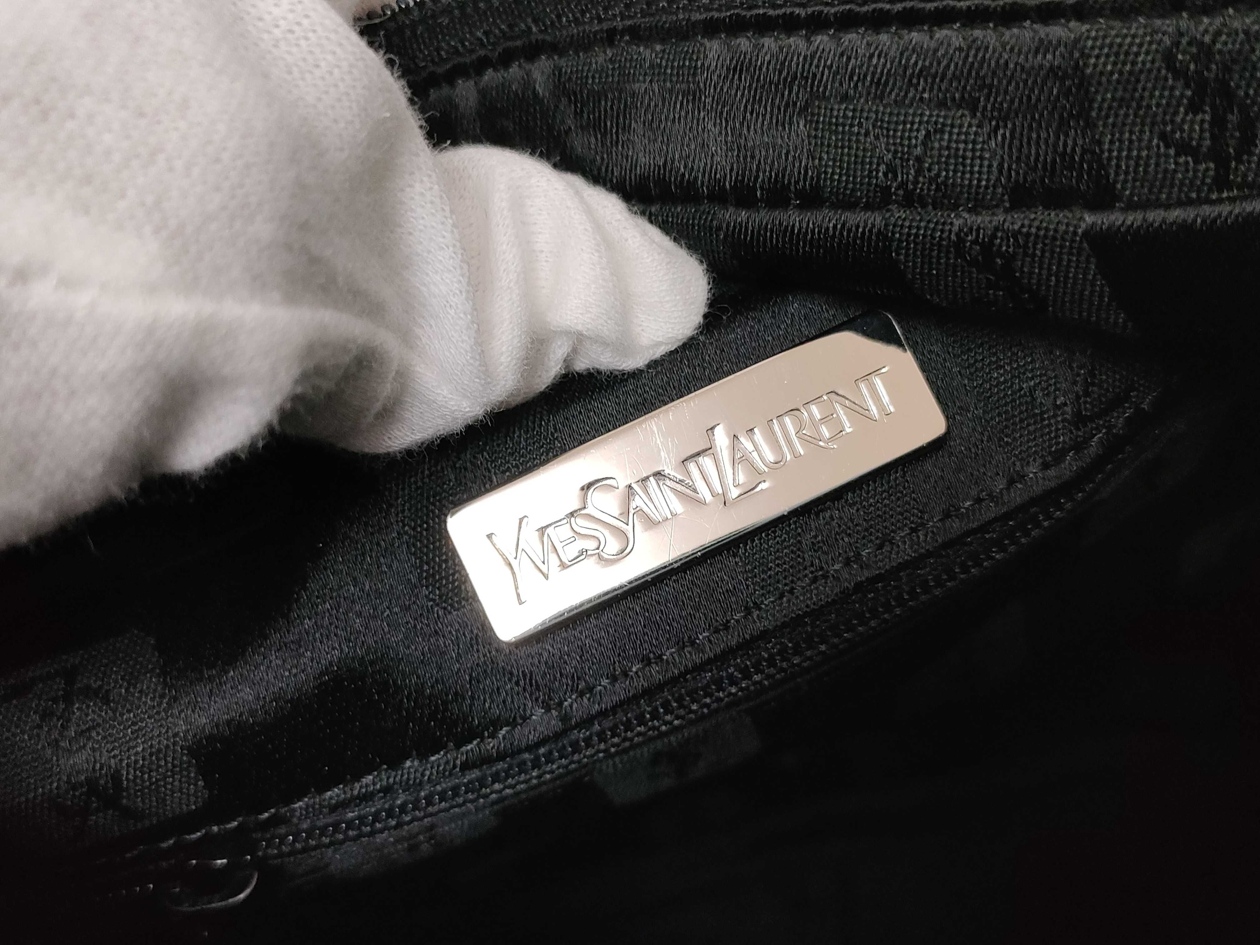 calfskin shoulder bag — view 11