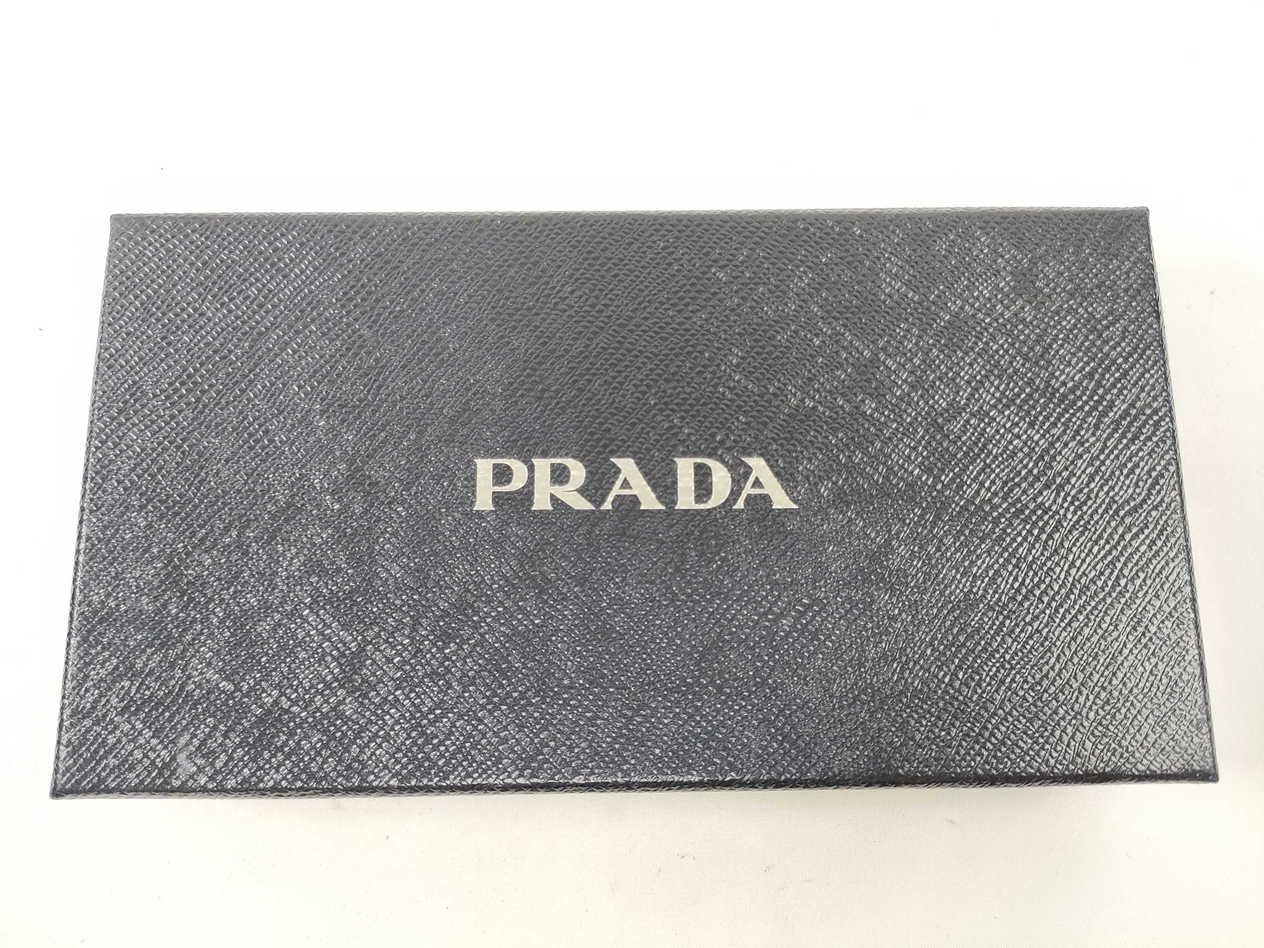 1ML506 Saffiano Round Zip Wallet — view 14