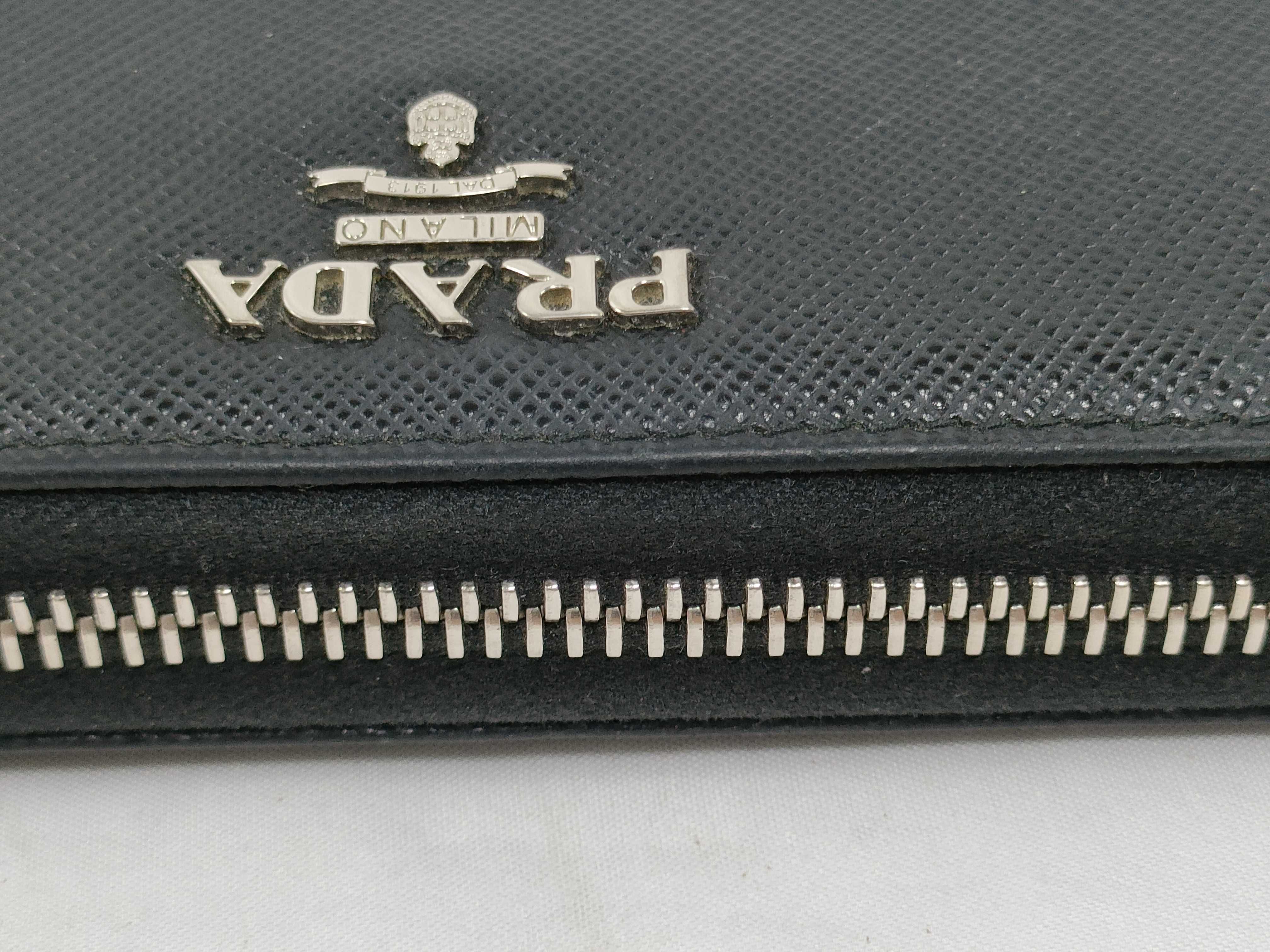 1ML506 Saffiano Round Zip Wallet — view 7