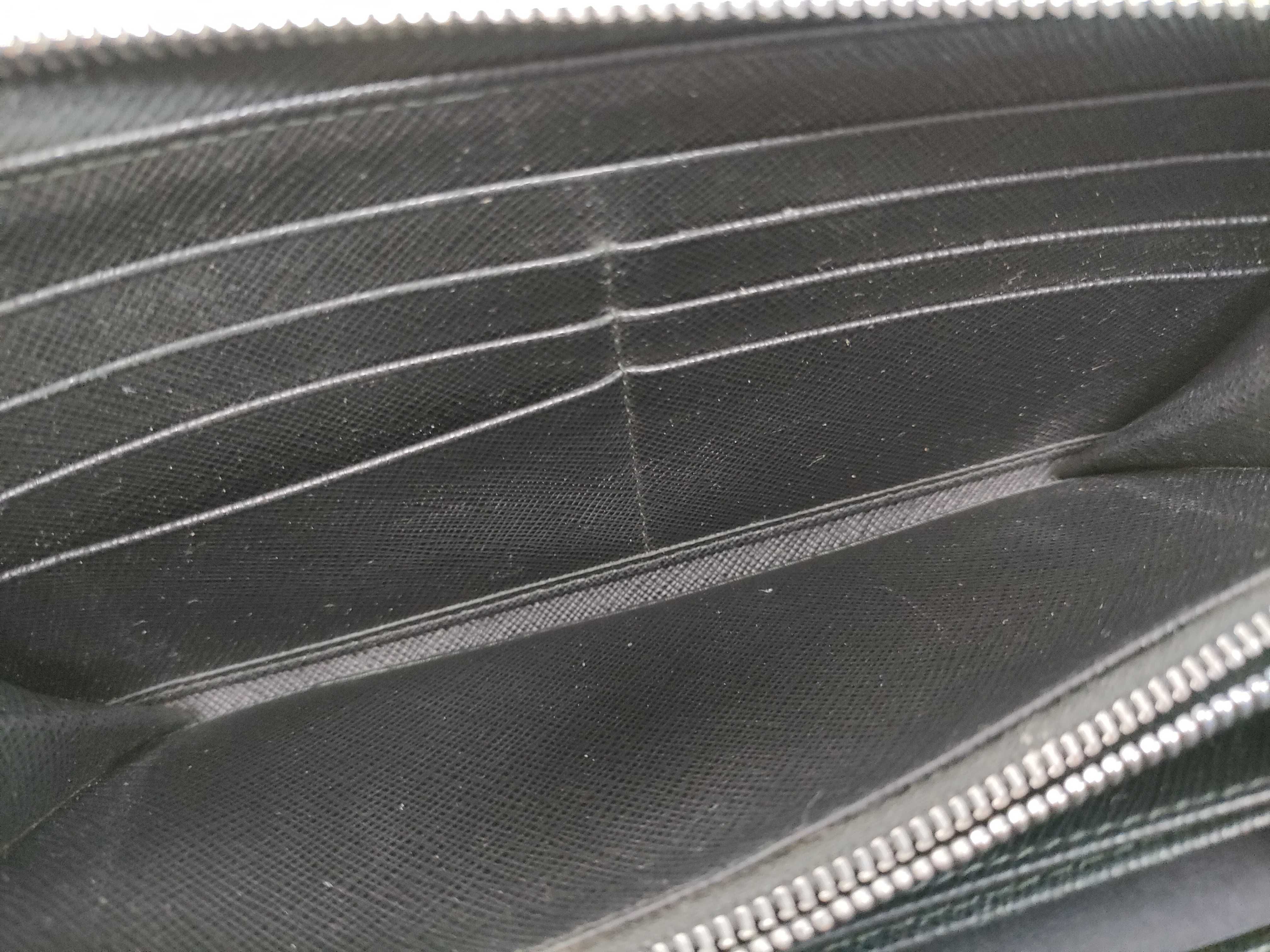 1ML506 Saffiano Round Zip Wallet — view 10