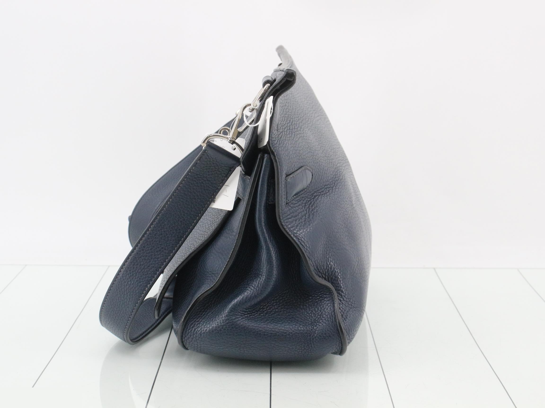 Jypsiere 37 Leather Shoulder Bag (?) N Stamp — view 3