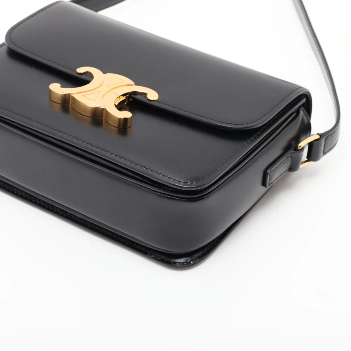 Triomphe Teen Leather Shoulder Bag, Black — view 3