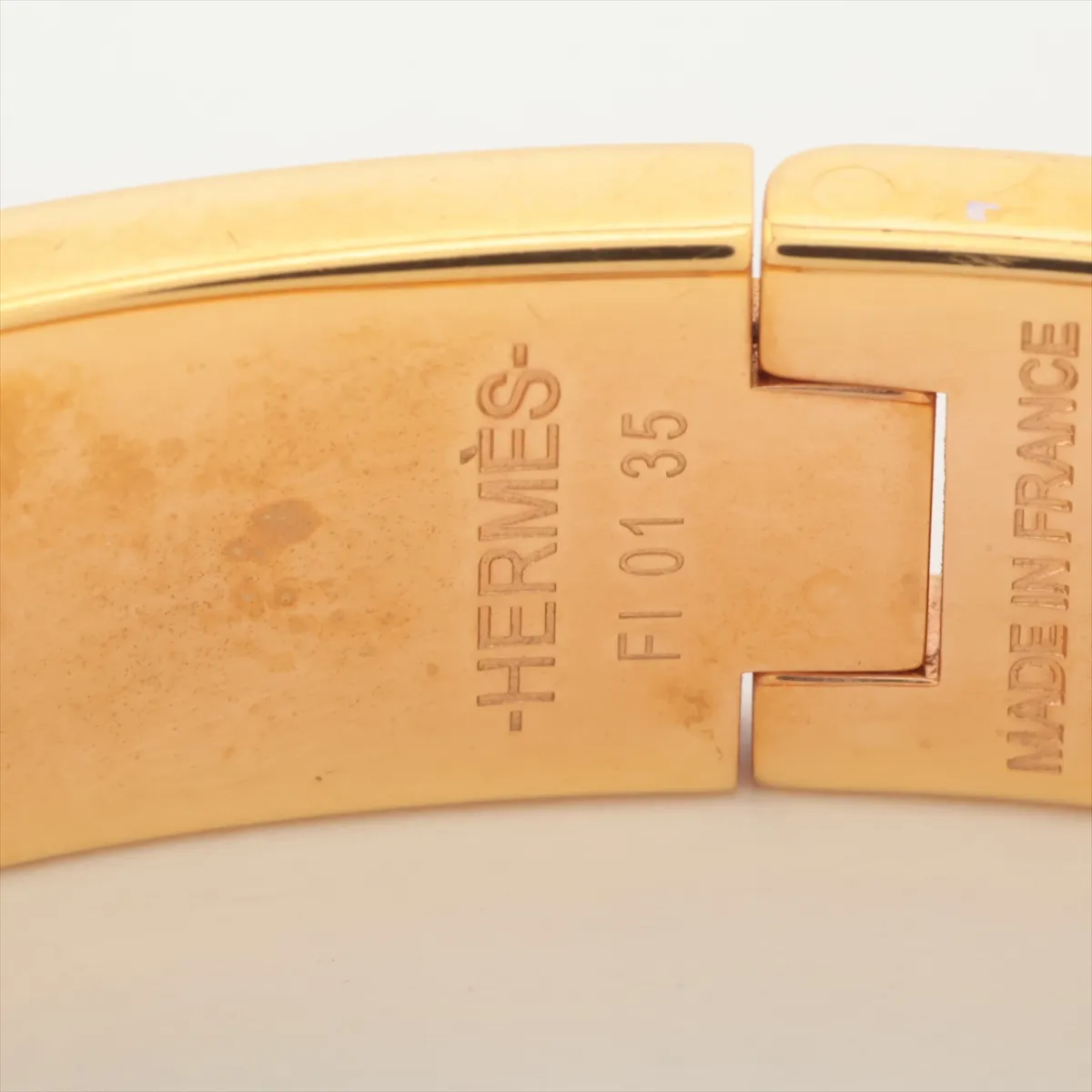 Click Crack H Bangle GP x Enamel Gold x Black Scratches Dullness Dirt Discoloration — view 6