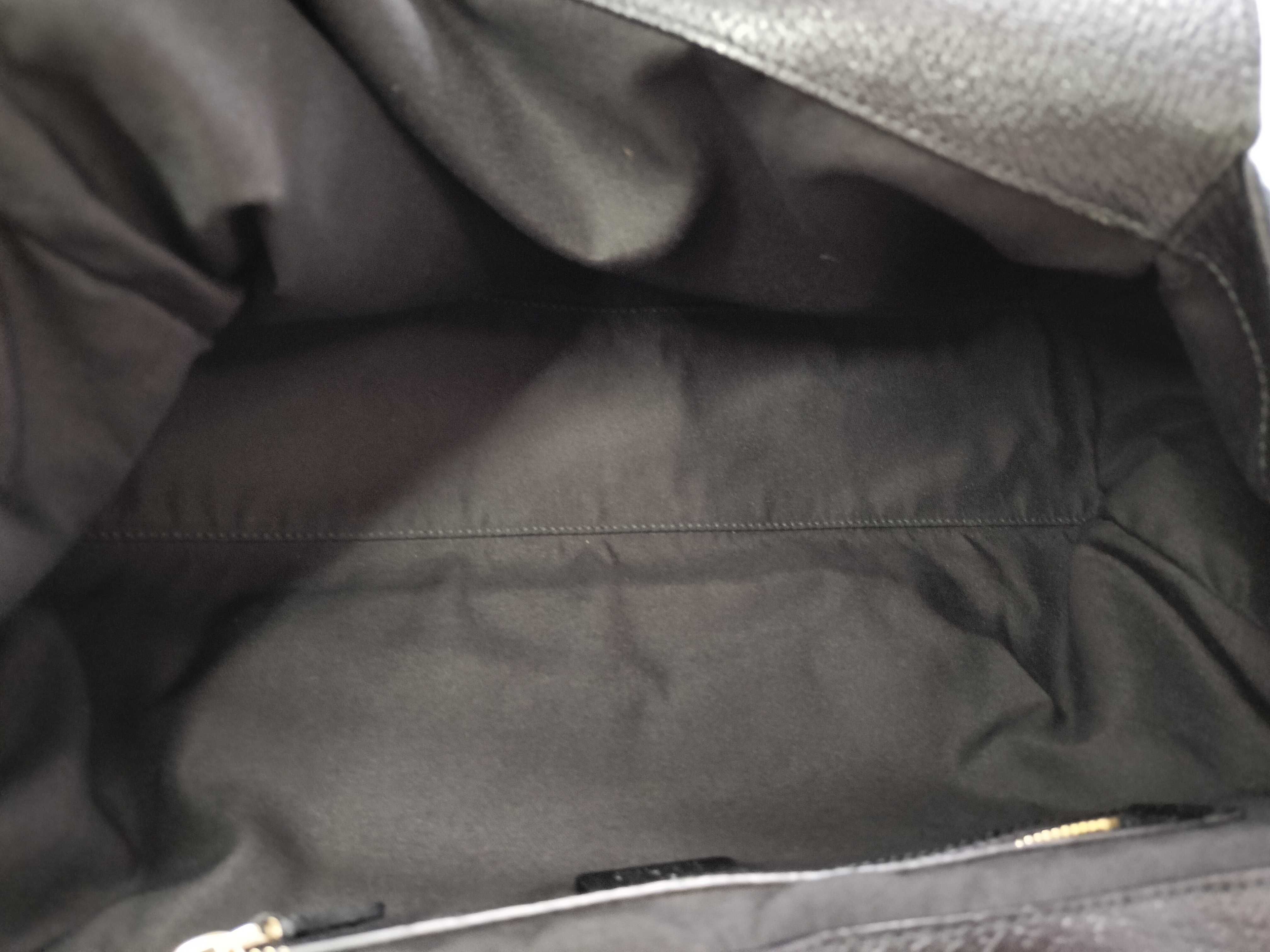 GG Canvas Gucci Handbag — view 7