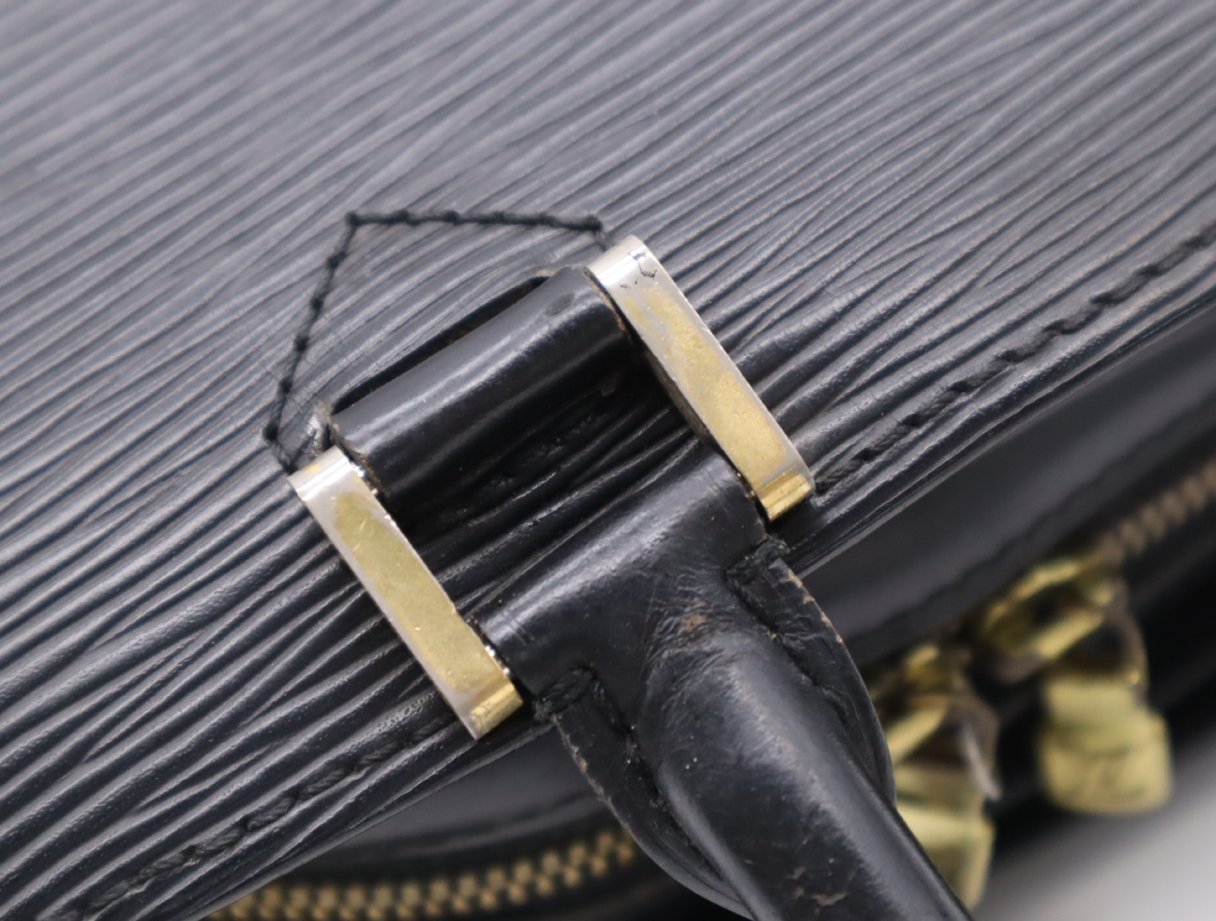 M52052 Pont Neuf Noir Handbag — view 9