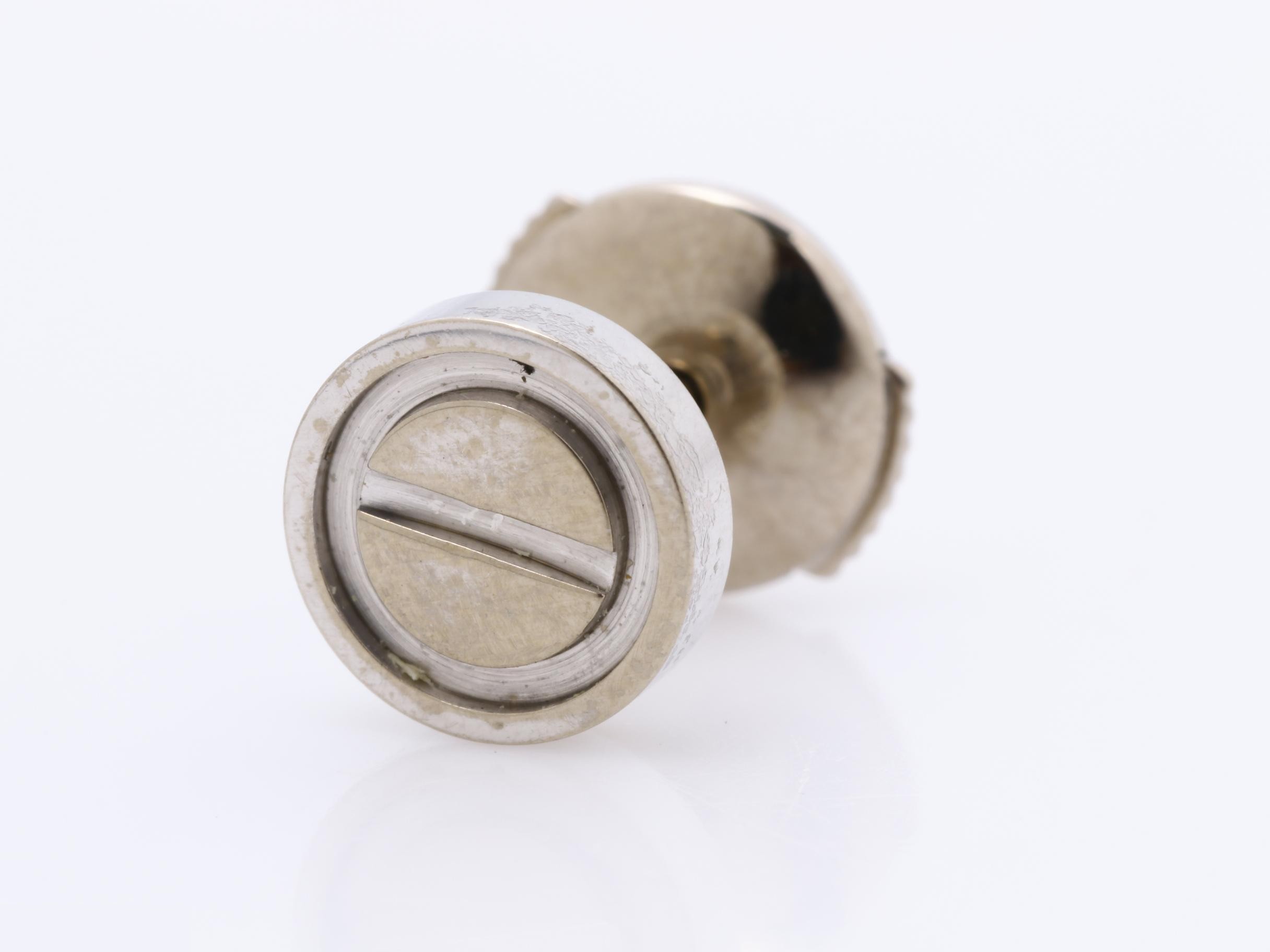 Love Earrings, Screw Type, 750WG, 1.6g — view 3