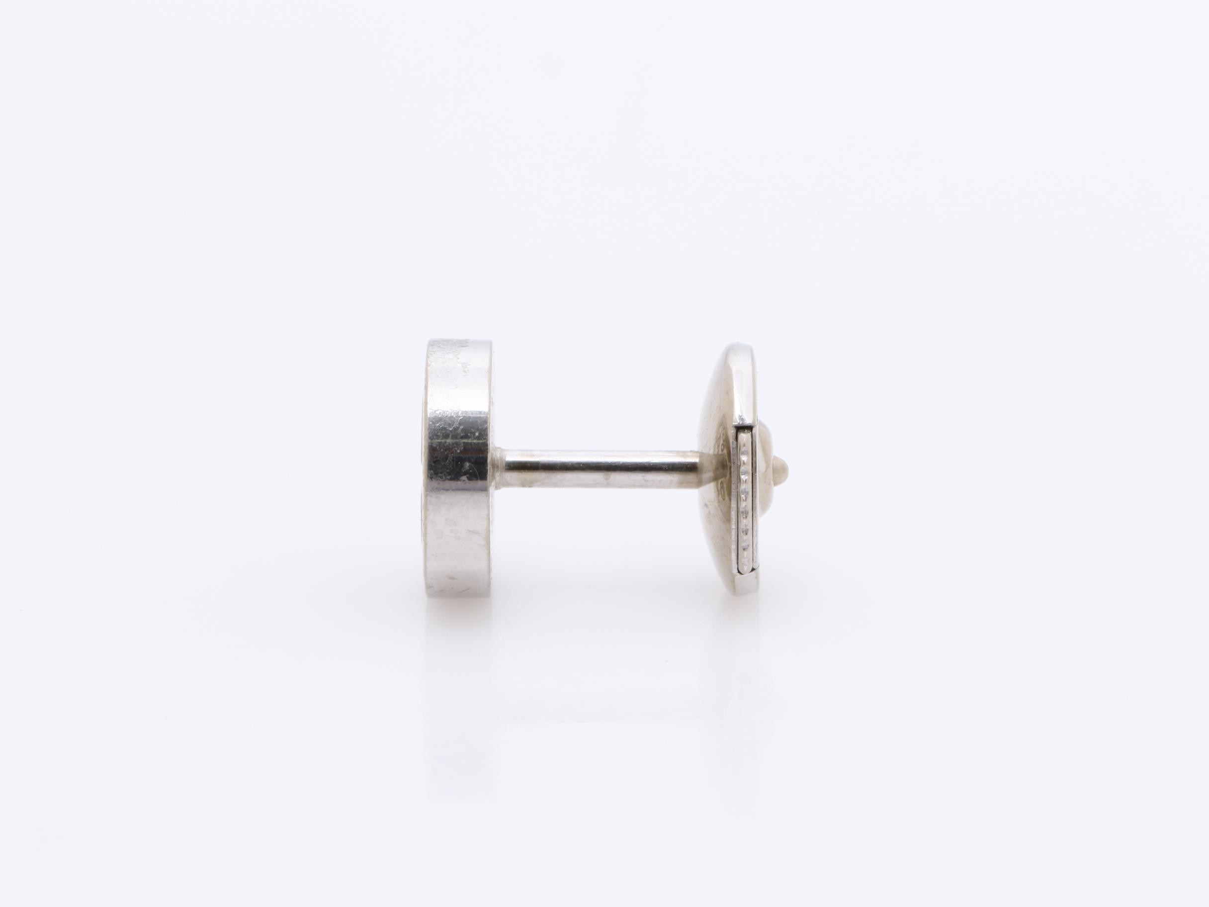 Love Earrings, Screw Type, 750WG, 1.6g — view 5