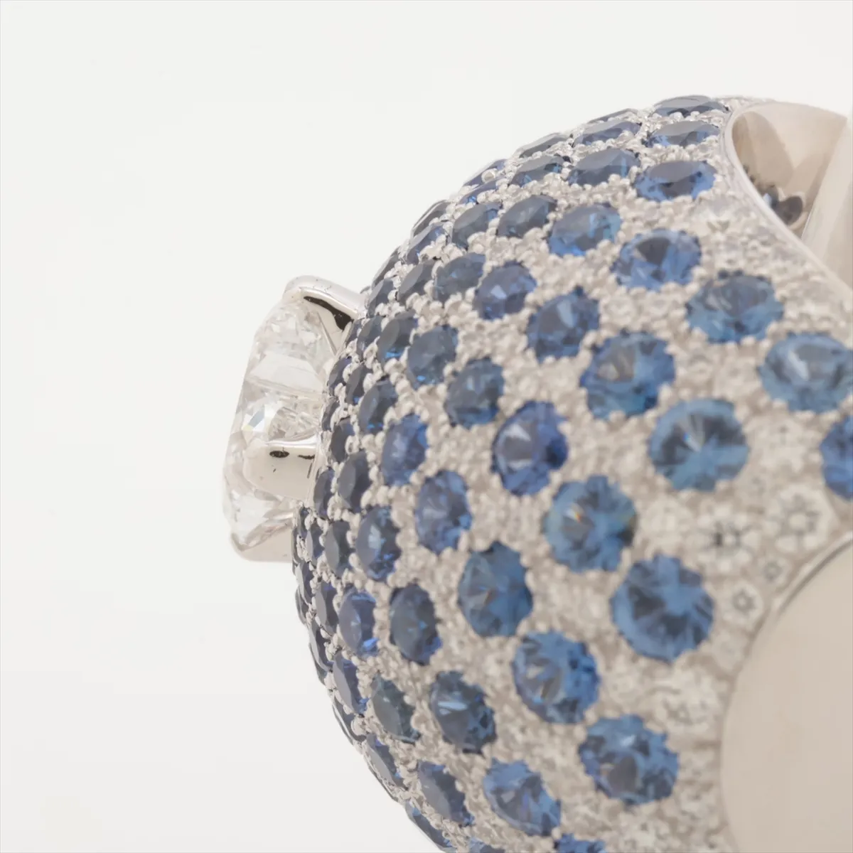 Diamond and Sapphire Ring, 750 (WG), 22.9g, 1.30ct, E VVS2, Other Cut, NONE, 55, 394115. — view 5