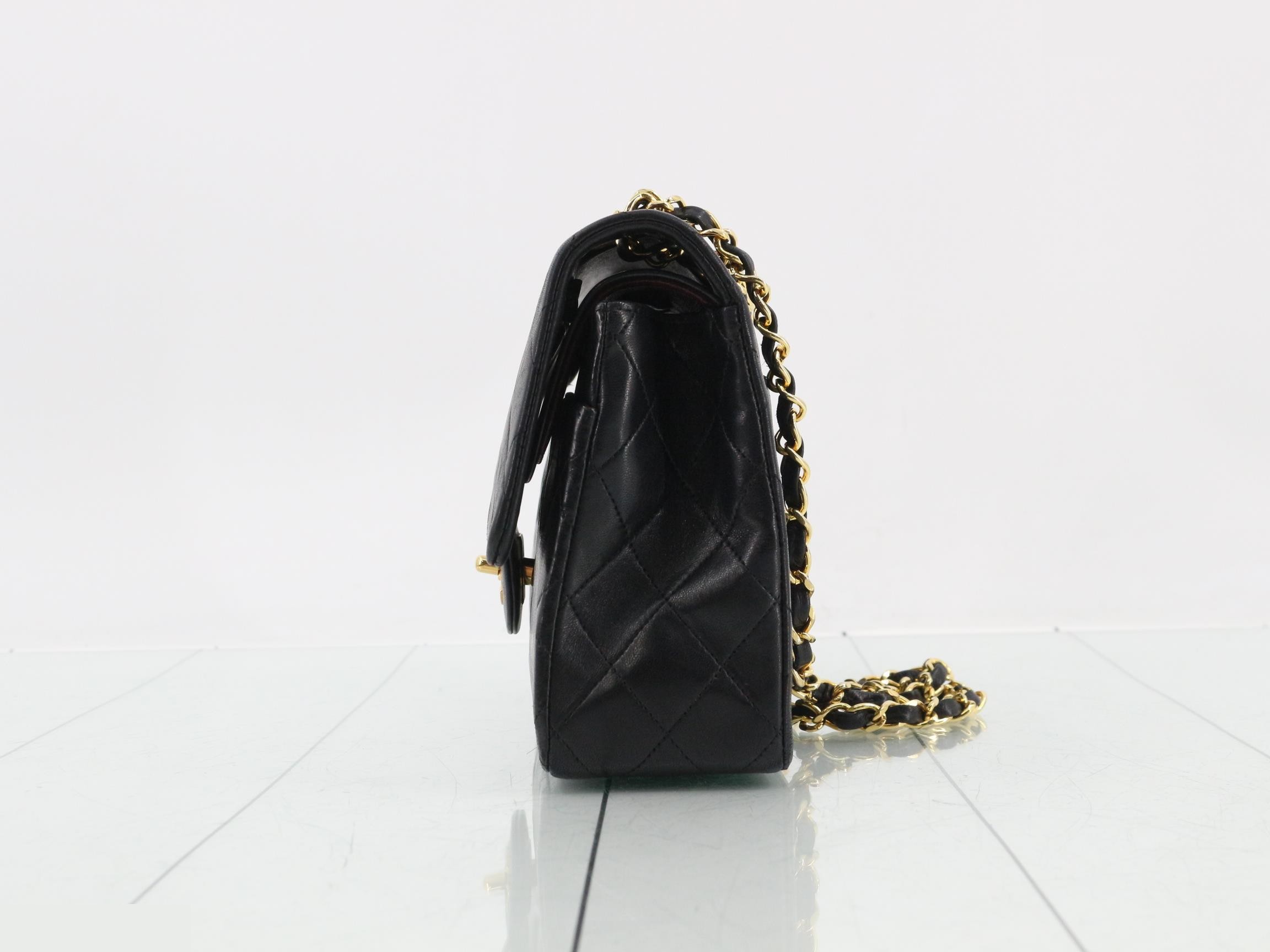 Matelassé 25 Double Chain Shoulder Bag, Double Flap, Lambskin, Black, Series 1, W25 — view 3