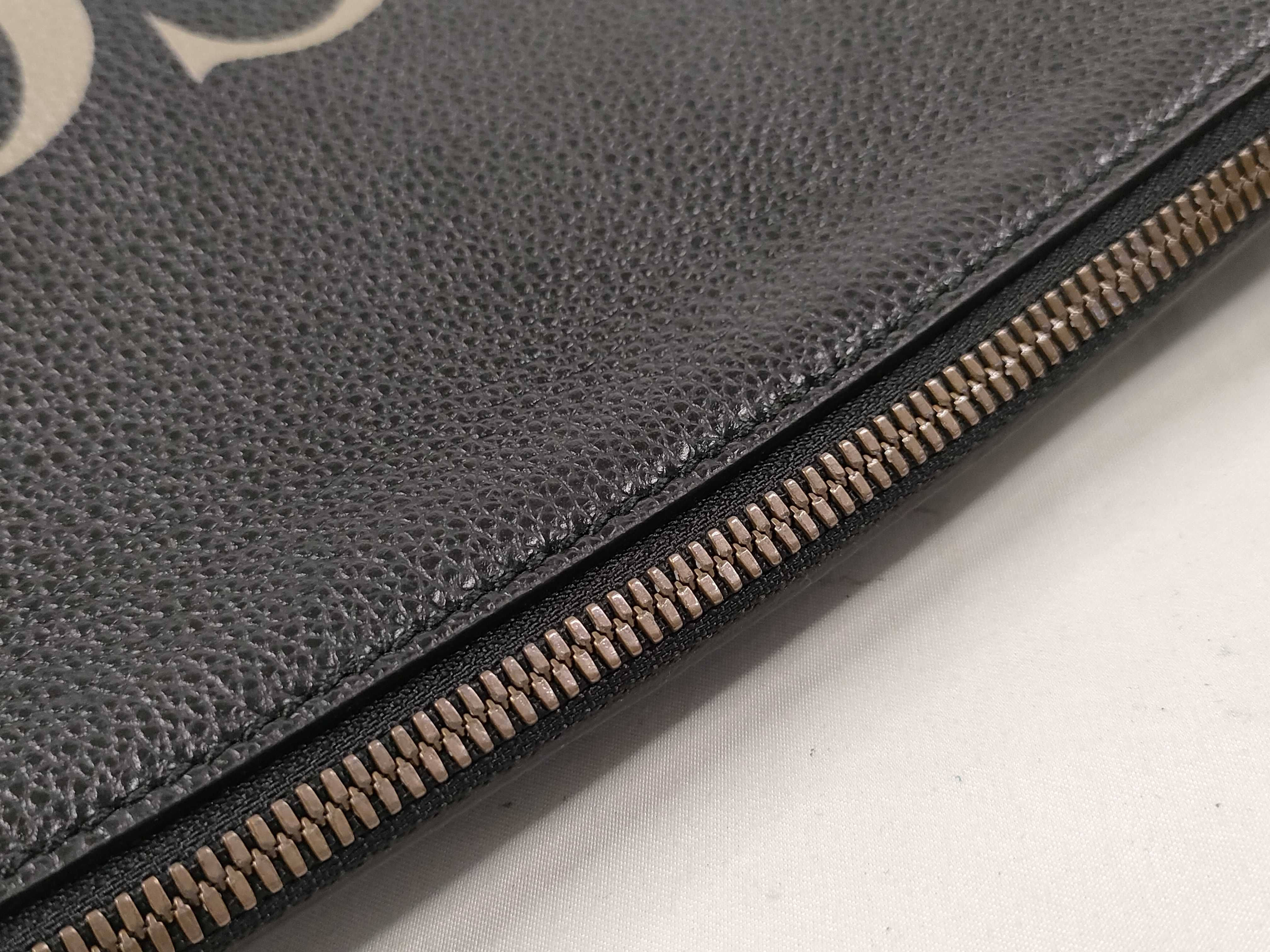logo pouch — view 8
