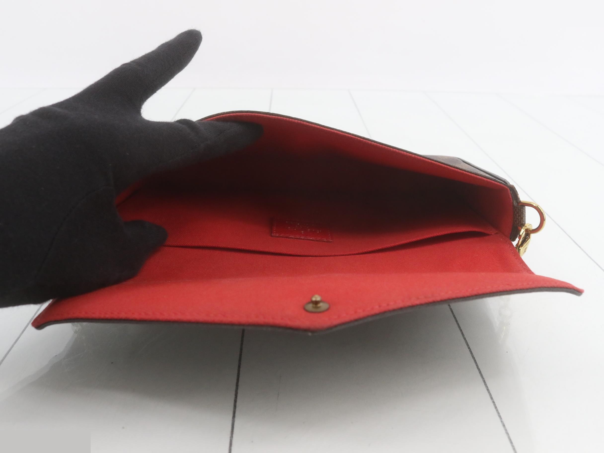 Pochette Felicie - Includes 2 pouches and a shoulder strap. — view 4