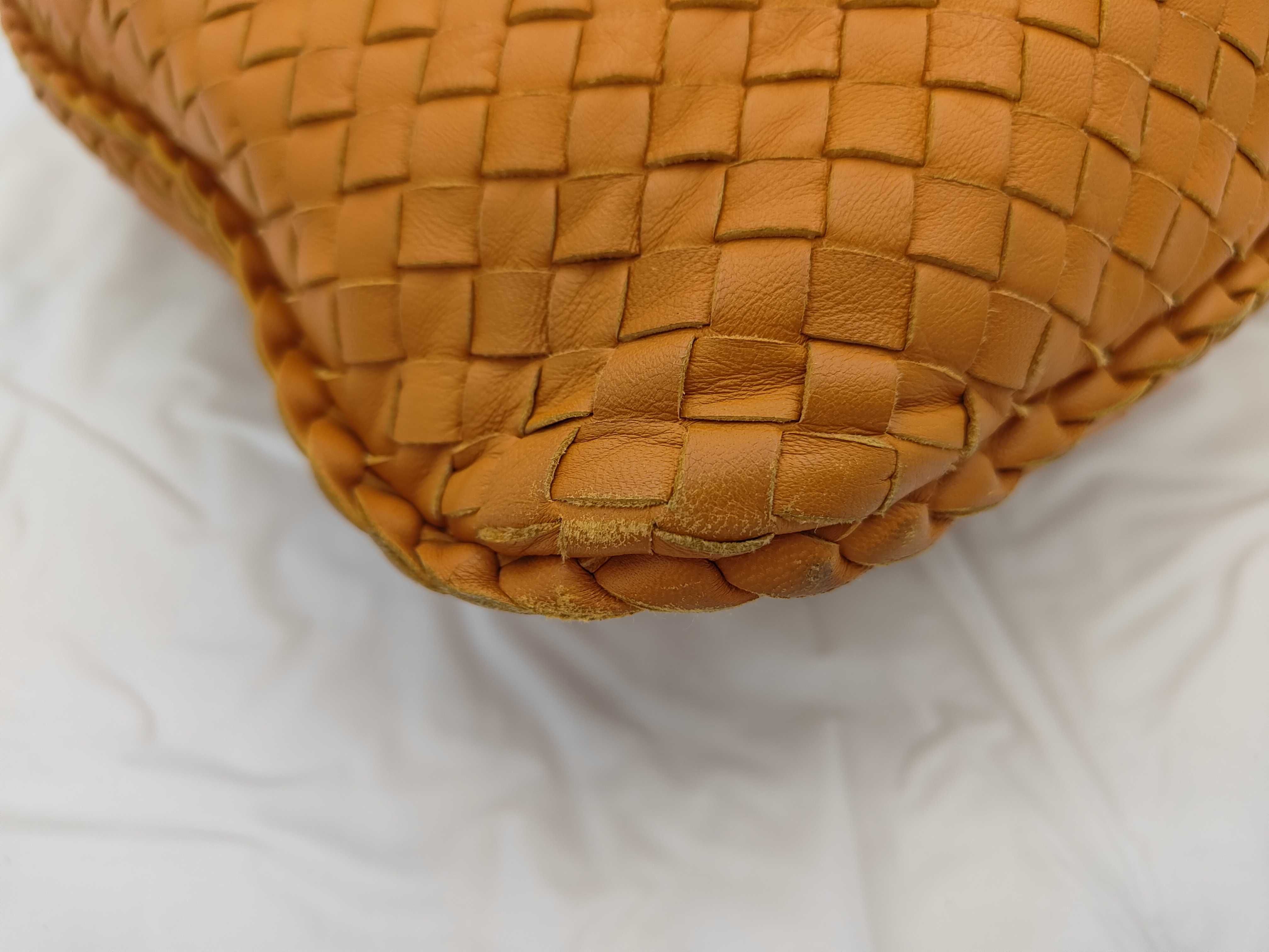 Intrecciato Hobo Handbag — view 6