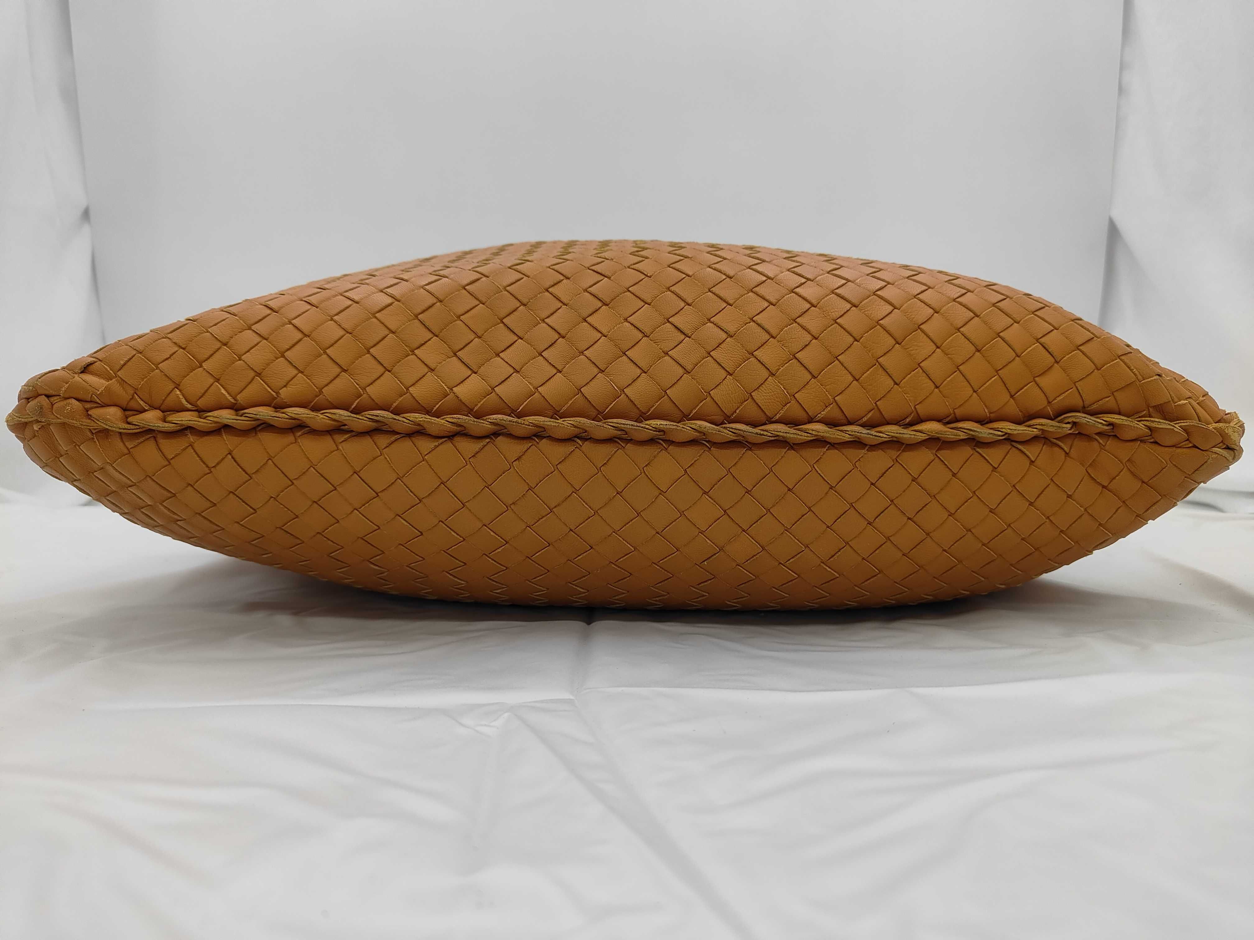 Intrecciato Hobo Handbag — view 7