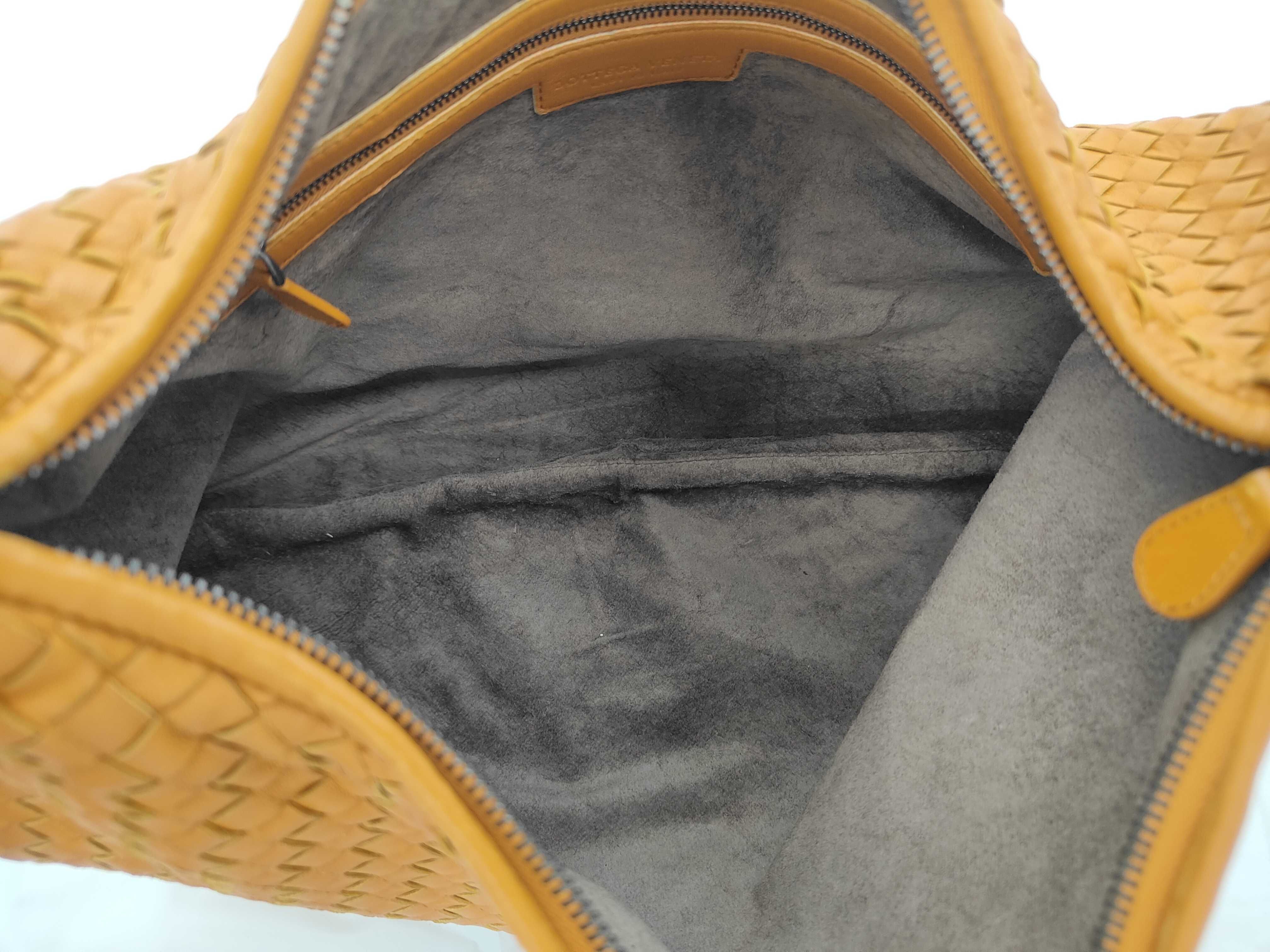 Intrecciato Hobo Handbag — view 8