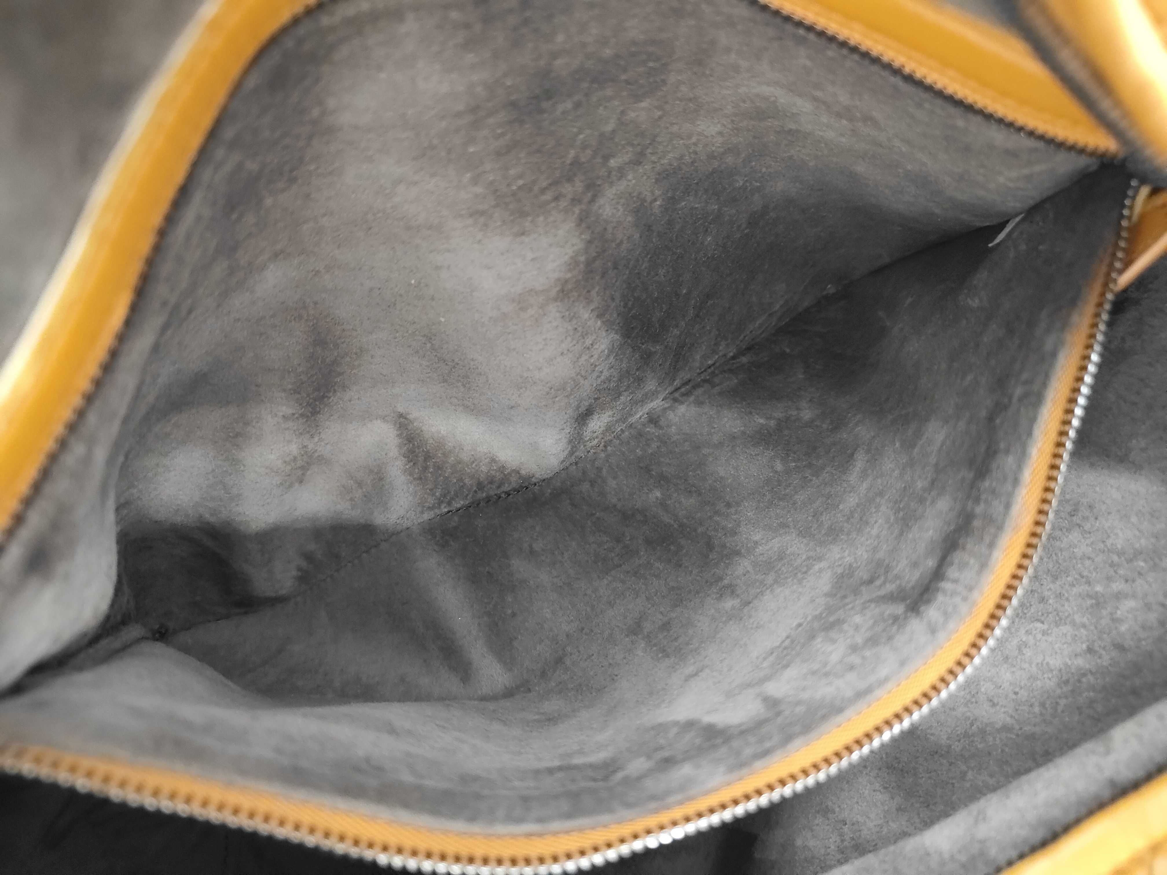 Intrecciato Hobo Handbag — view 9