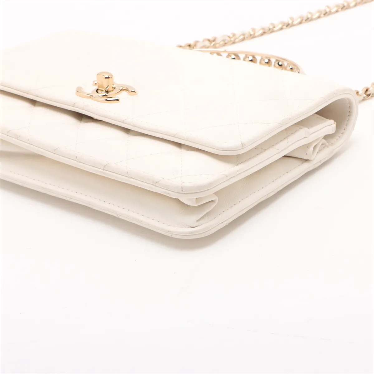 Matelassé Lambskin 2-Way Shoulder Bag, Top Handle, Pearl White, Gold Hardware, K76N62LG, Random Plate — view 3