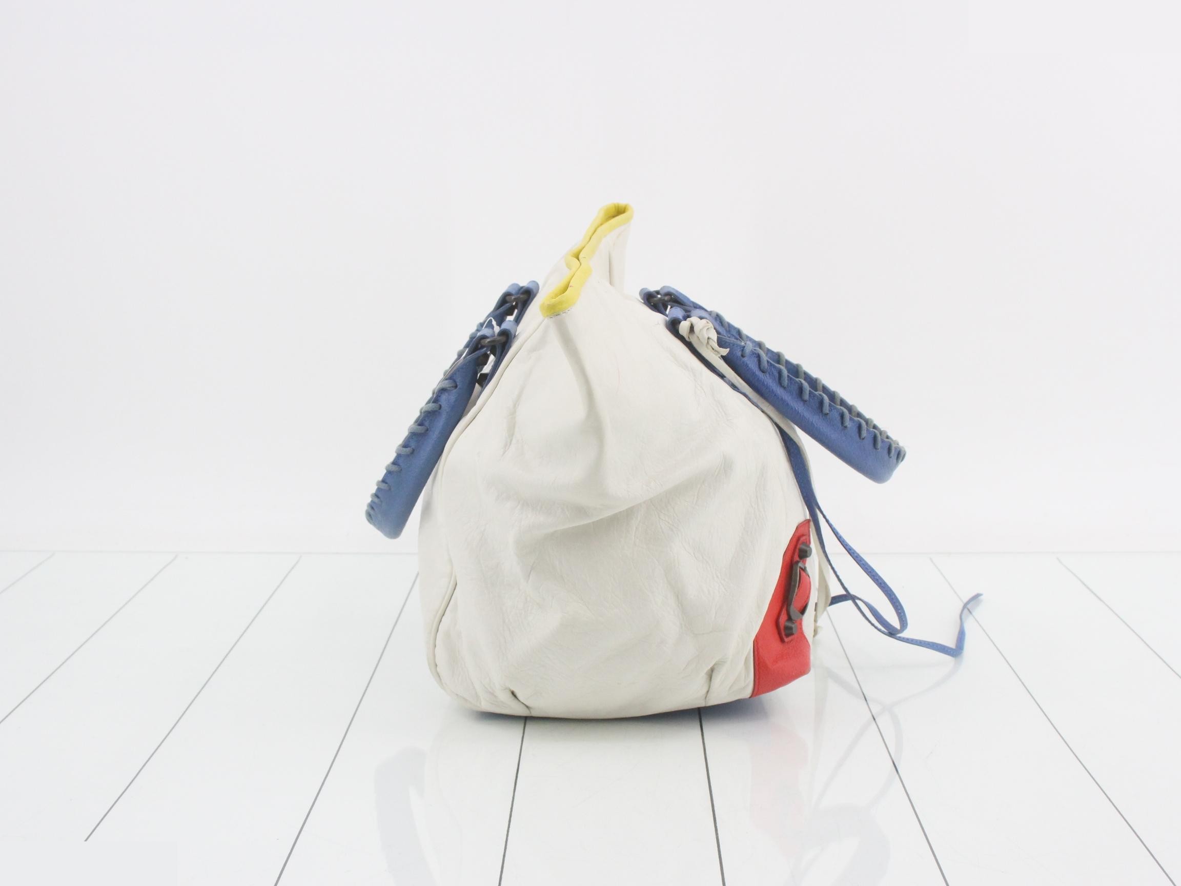 handbag — view 4