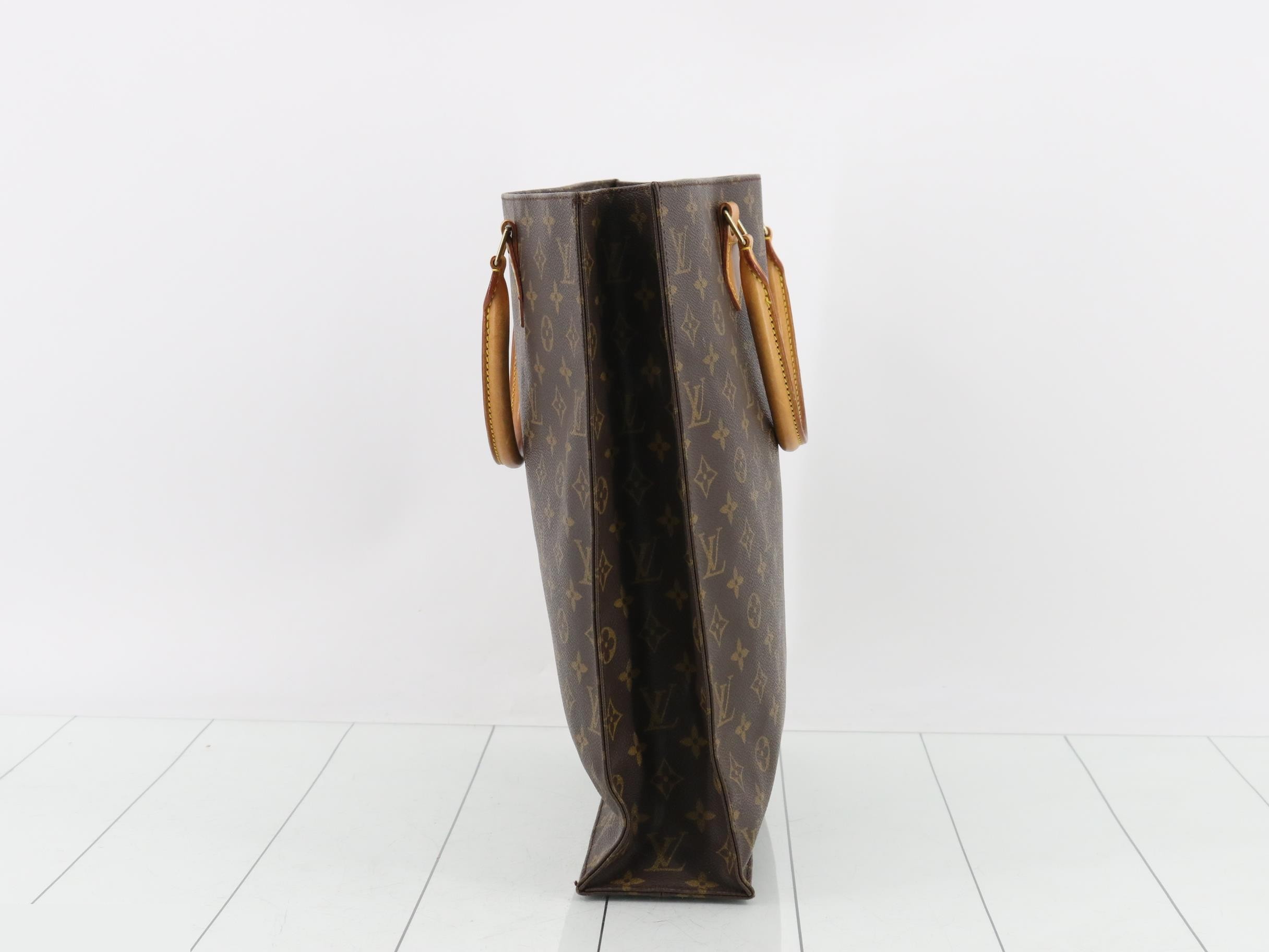 Sac Pla — view 3