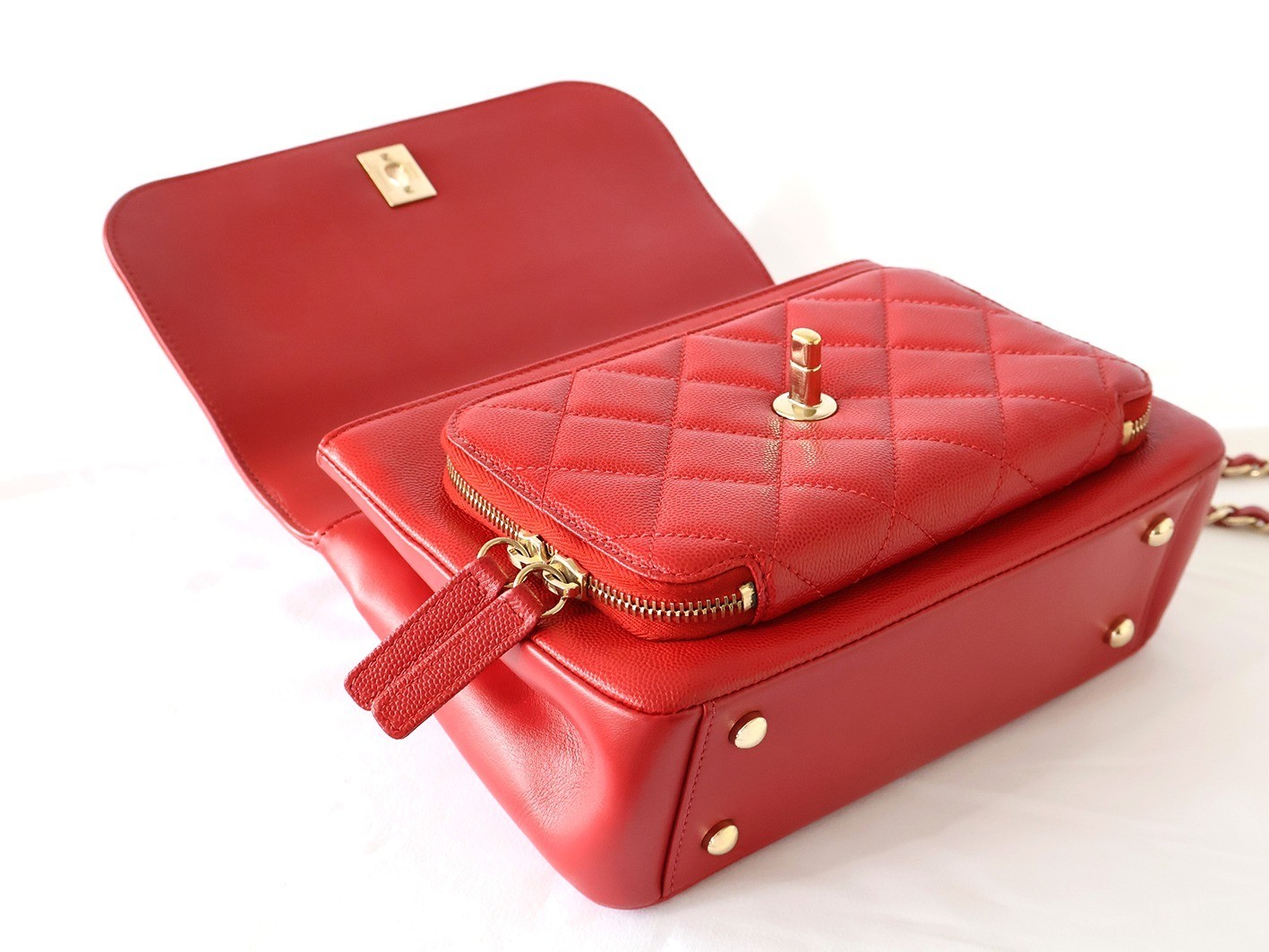 Caviar Skin Matelassé 2-Way Chain Shoulder Bag, Red — view 6