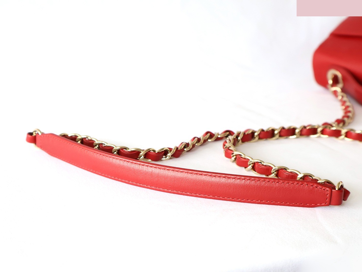 Caviar Skin Matelassé 2-Way Chain Shoulder Bag, Red — view 9