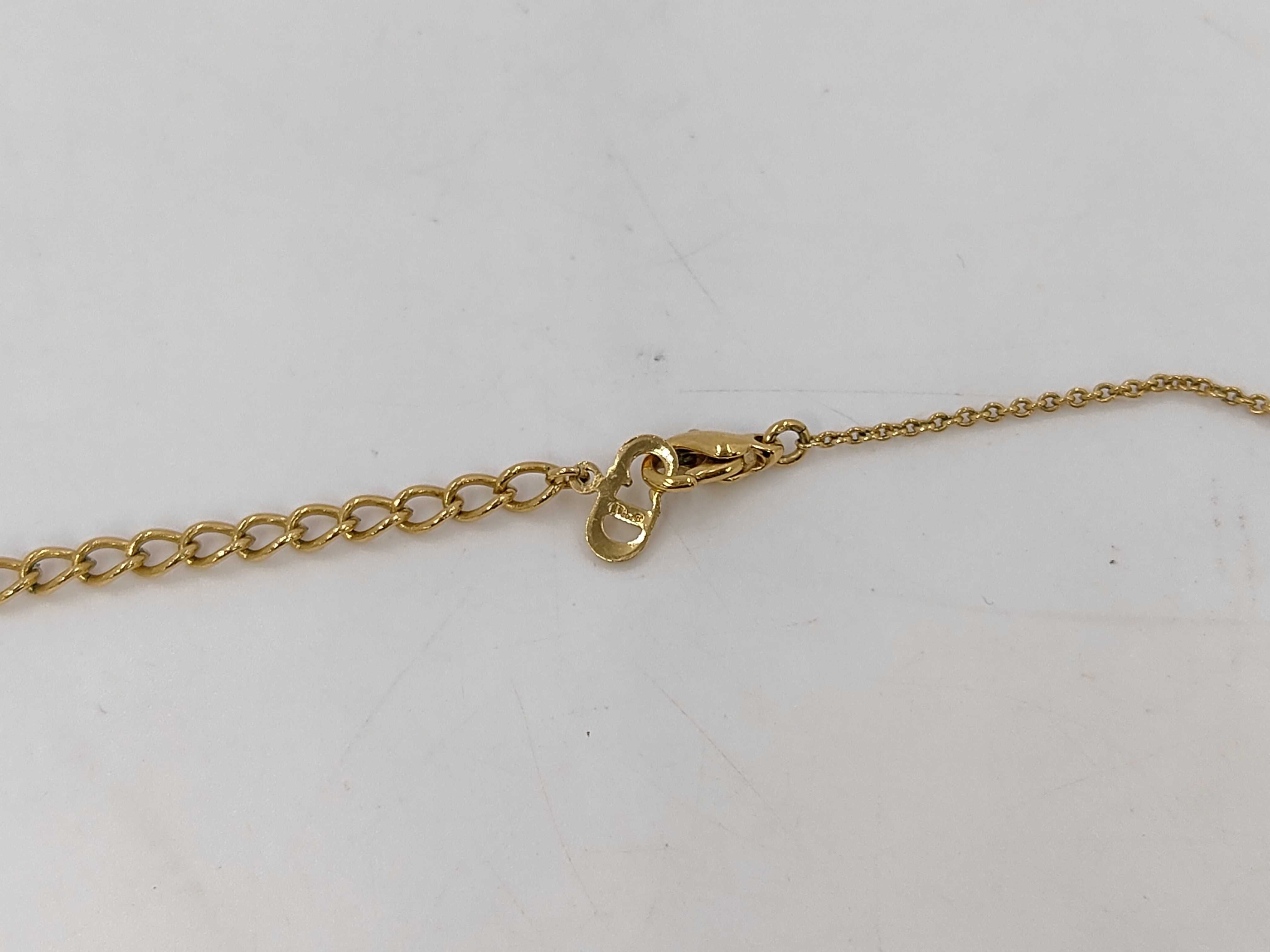 necklace — view 3
