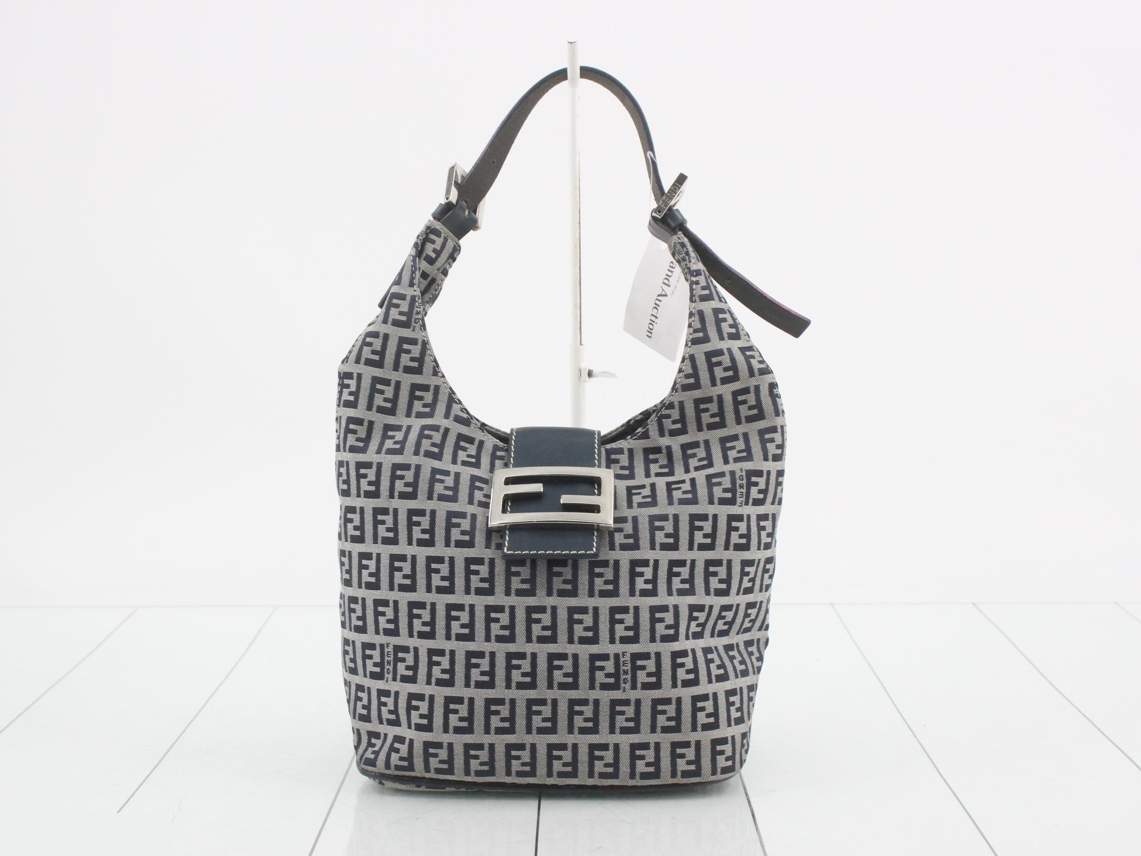 Zucchino One-Shoulder