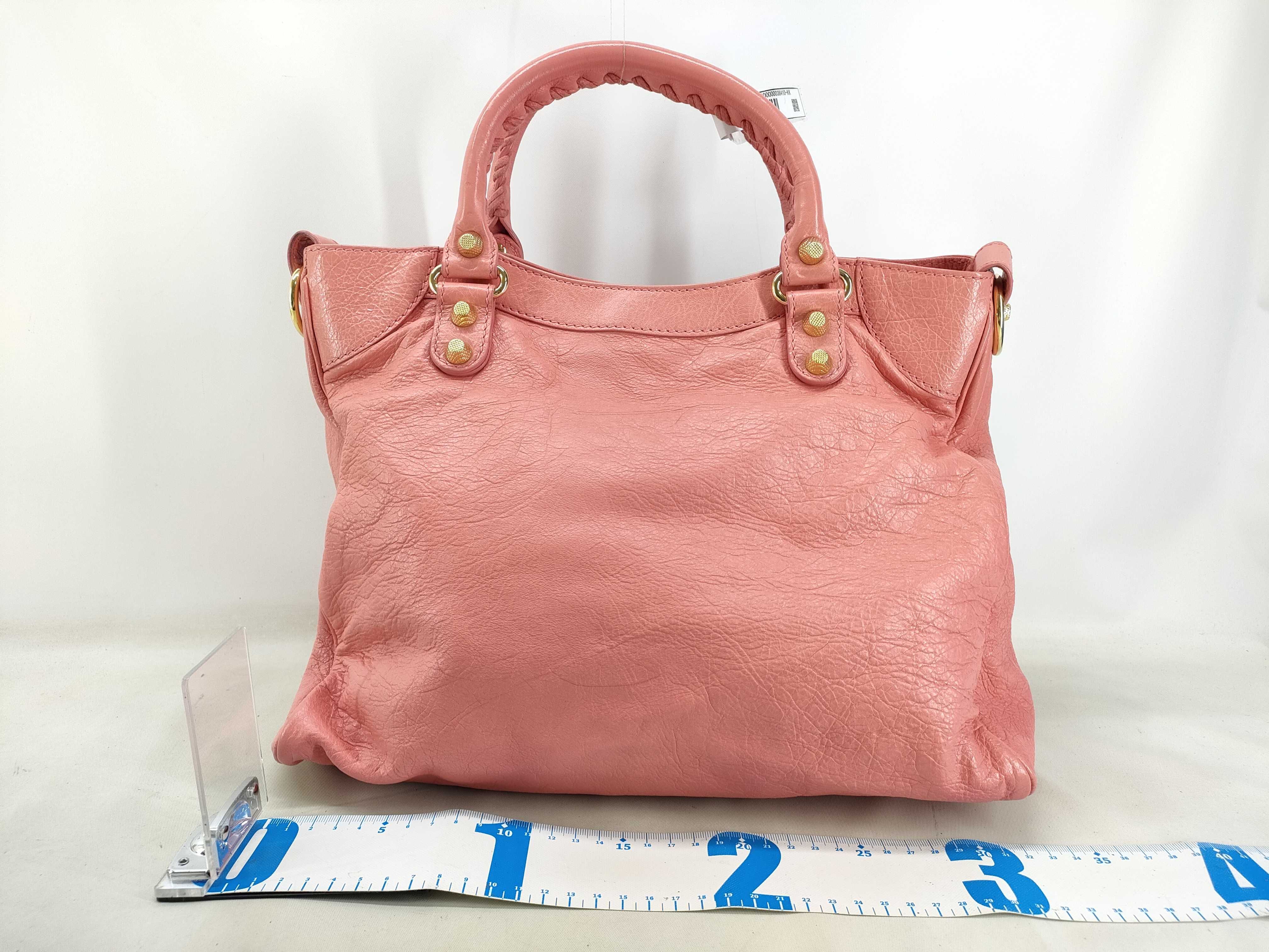 ID - The Vero Giant cow skin hand bag Pink 282010 (No Mirror) Handbag — view 2