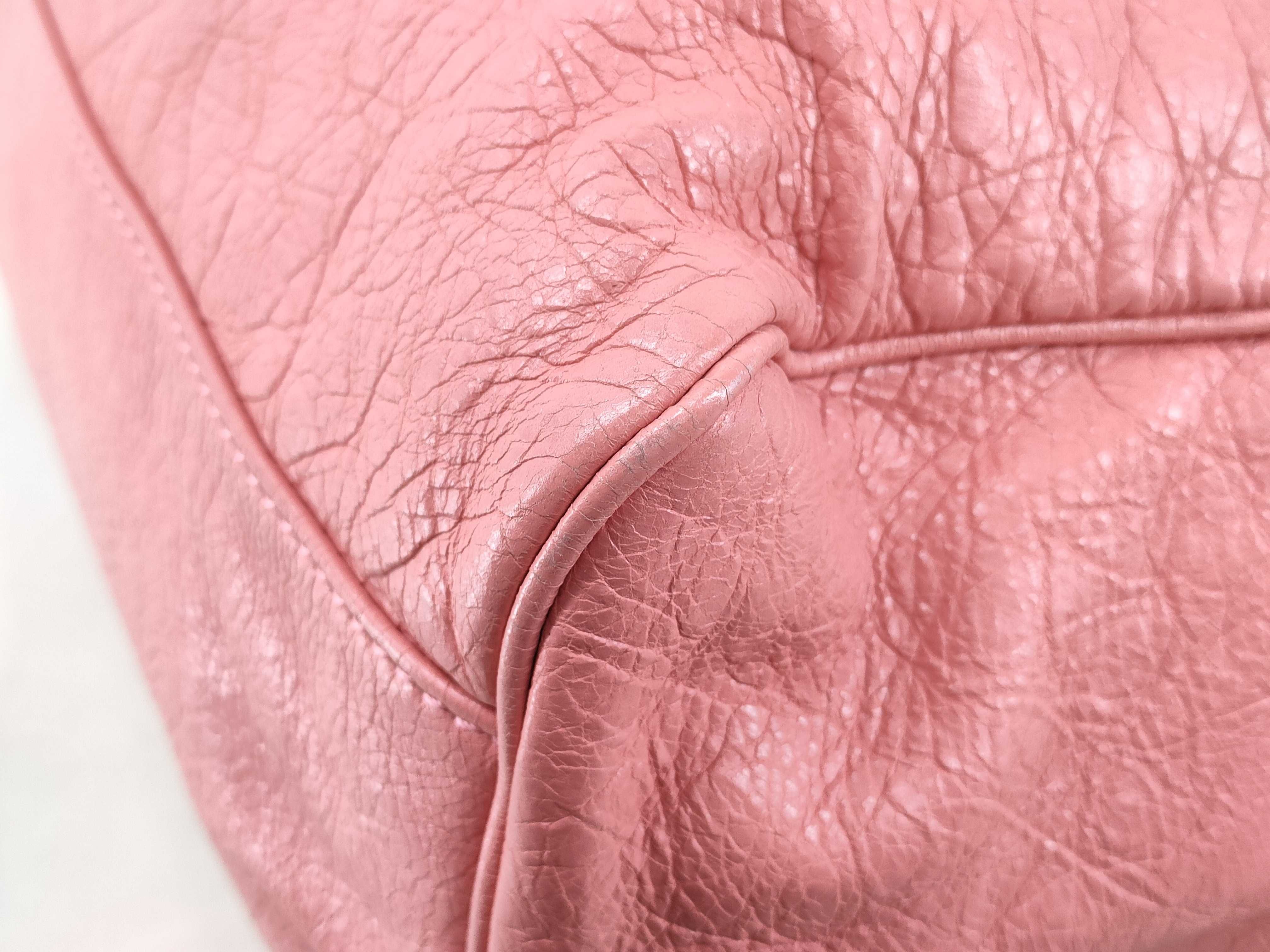 ID - The Vero Giant cow skin hand bag Pink 282010 (No Mirror) Handbag — view 4