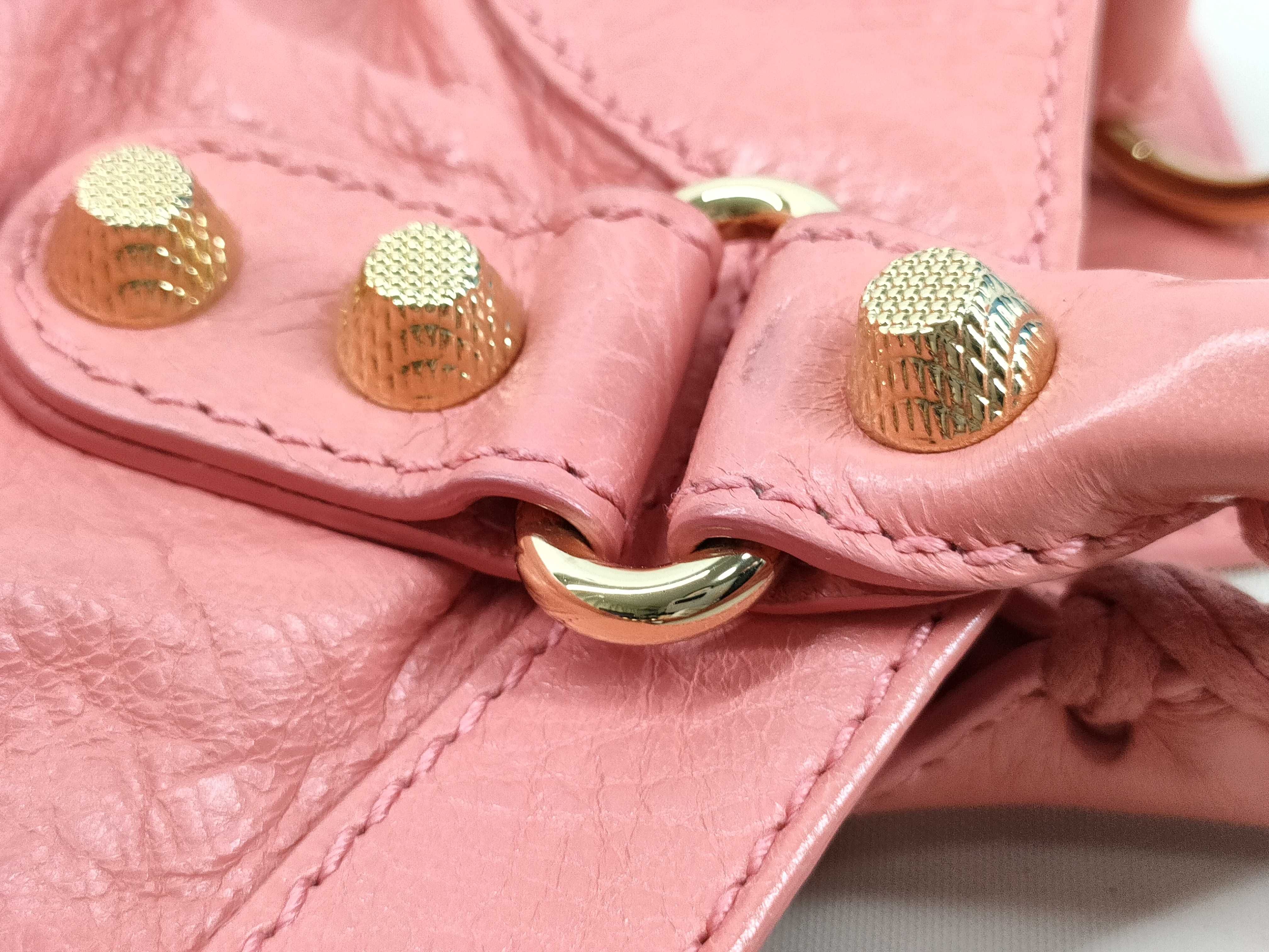 ID - The Vero Giant cow skin hand bag Pink 282010 (No Mirror) Handbag — view 7