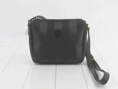 Pecan Shoulder Bag, Black