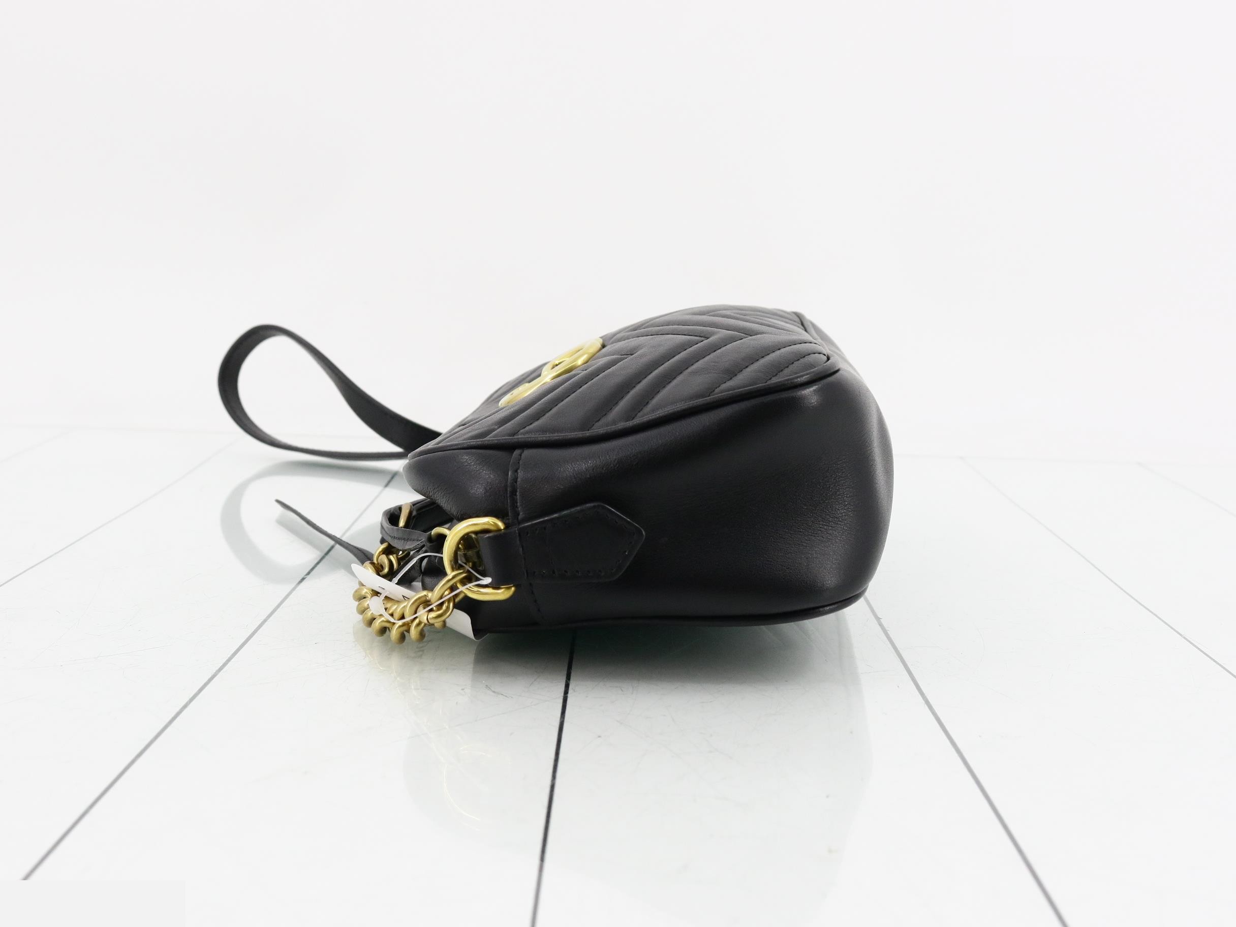 GG Marmont Quilted Shoulder Bag — view 4