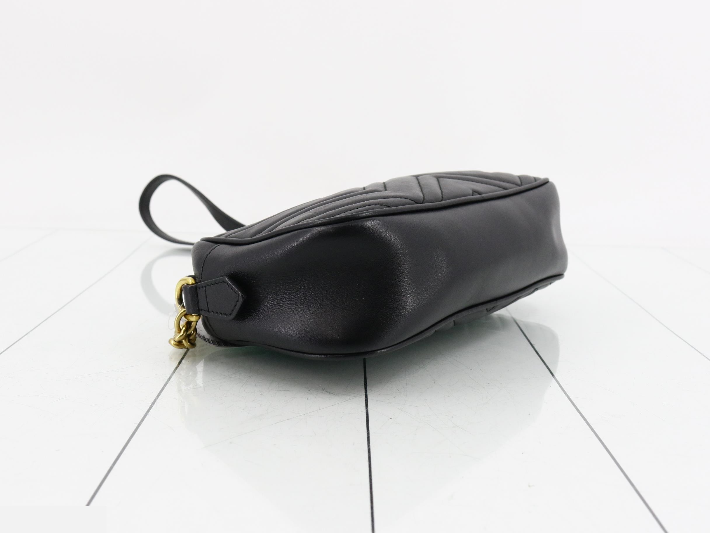 GG Marmont Quilted Shoulder Bag — view 5