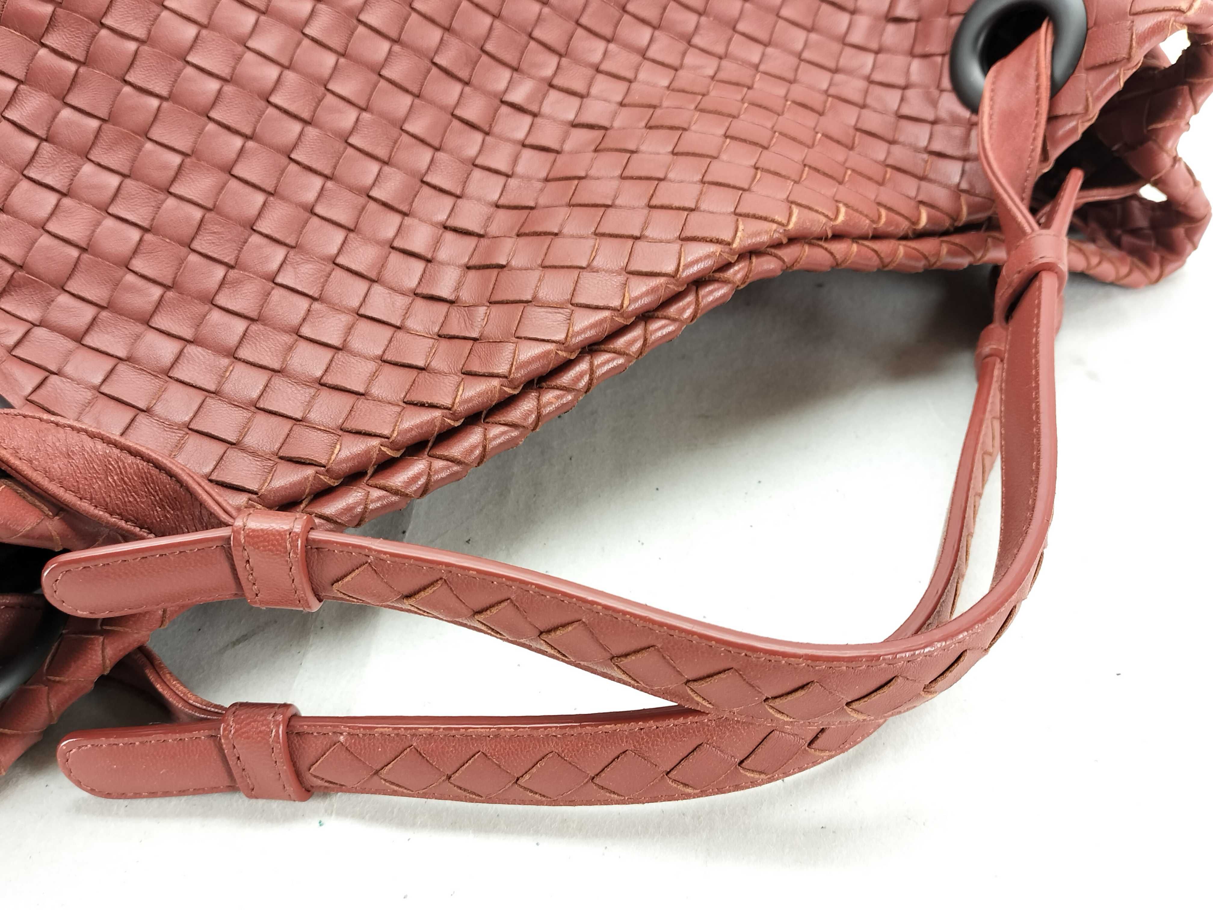 Intrecciato Leather Tote Bag, Brown, with Mirror — view 3