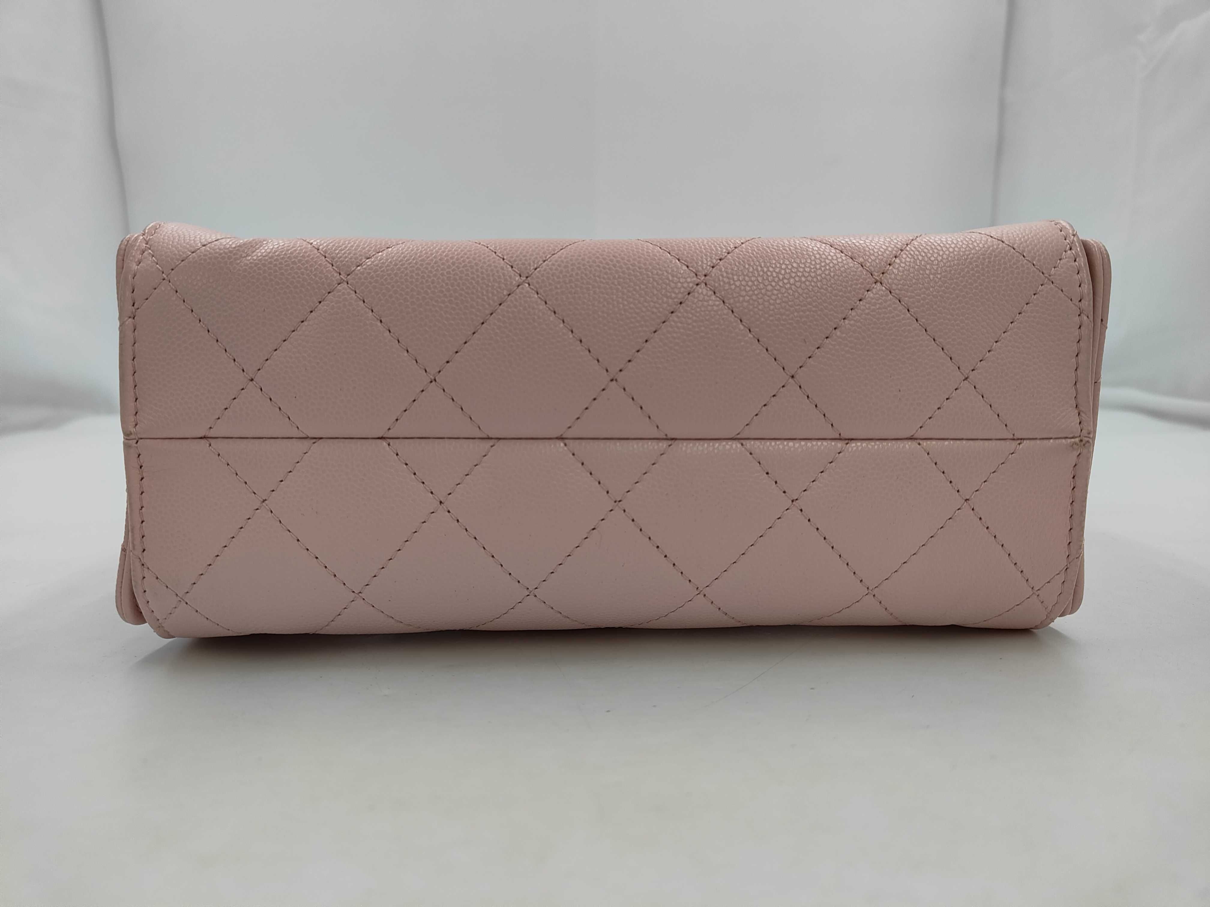 25 Mini Caviar Skin Chain Shoulder Bag — view 3