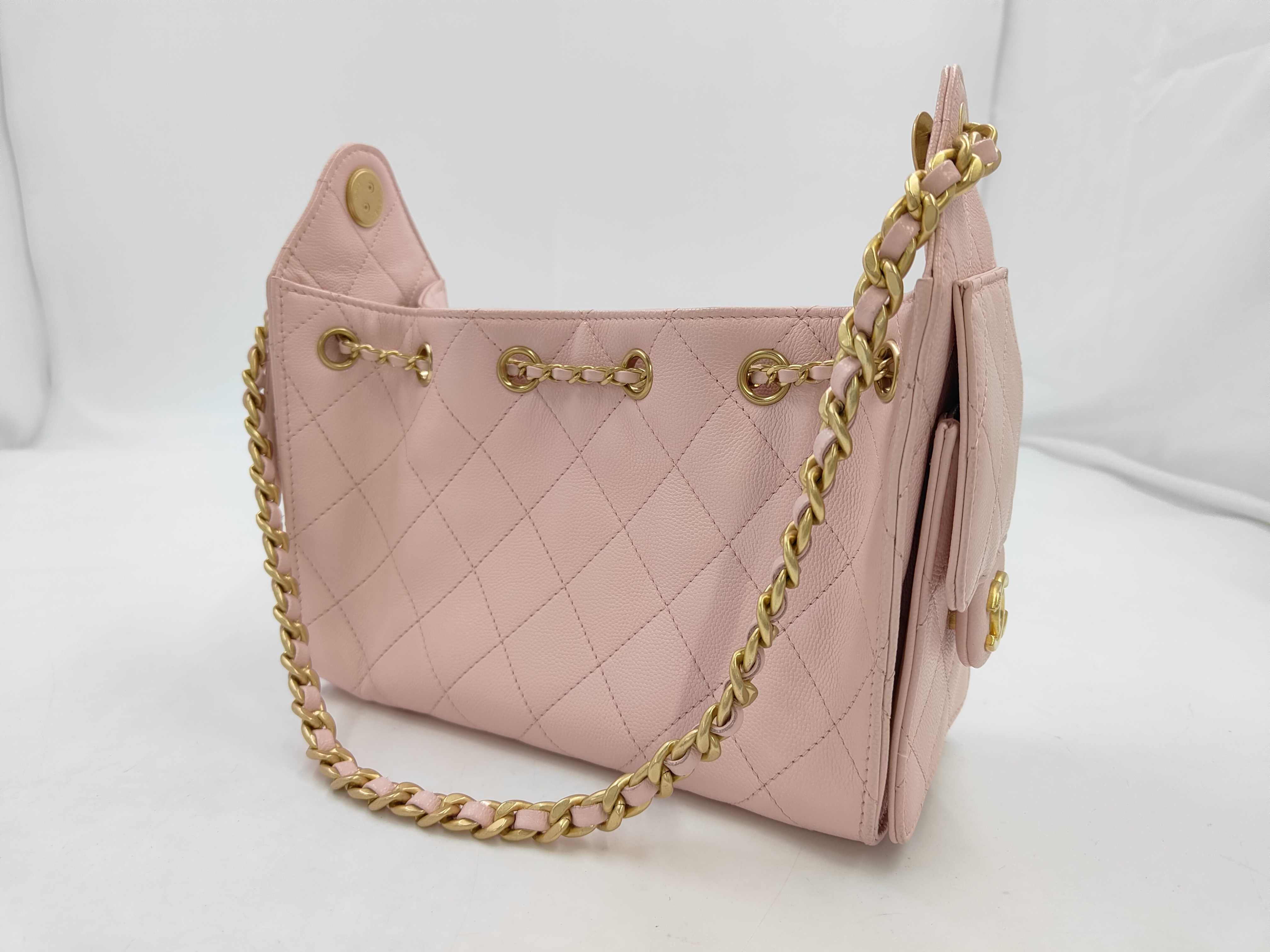 25 Mini Caviar Skin Chain Shoulder Bag — view 6