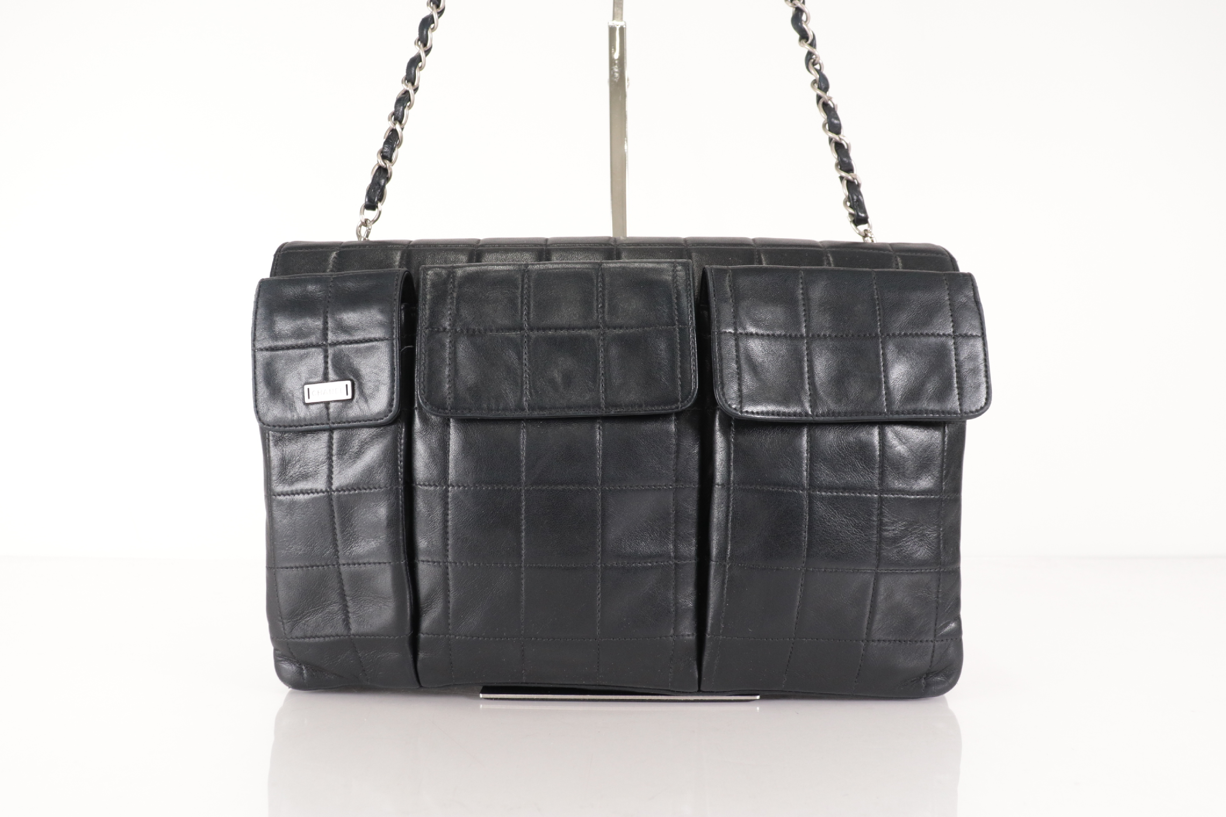 Chocolate Bar Rum 2.55 Silver Hardware Chain Shoulder Bag (Serial Number 6) — view 3