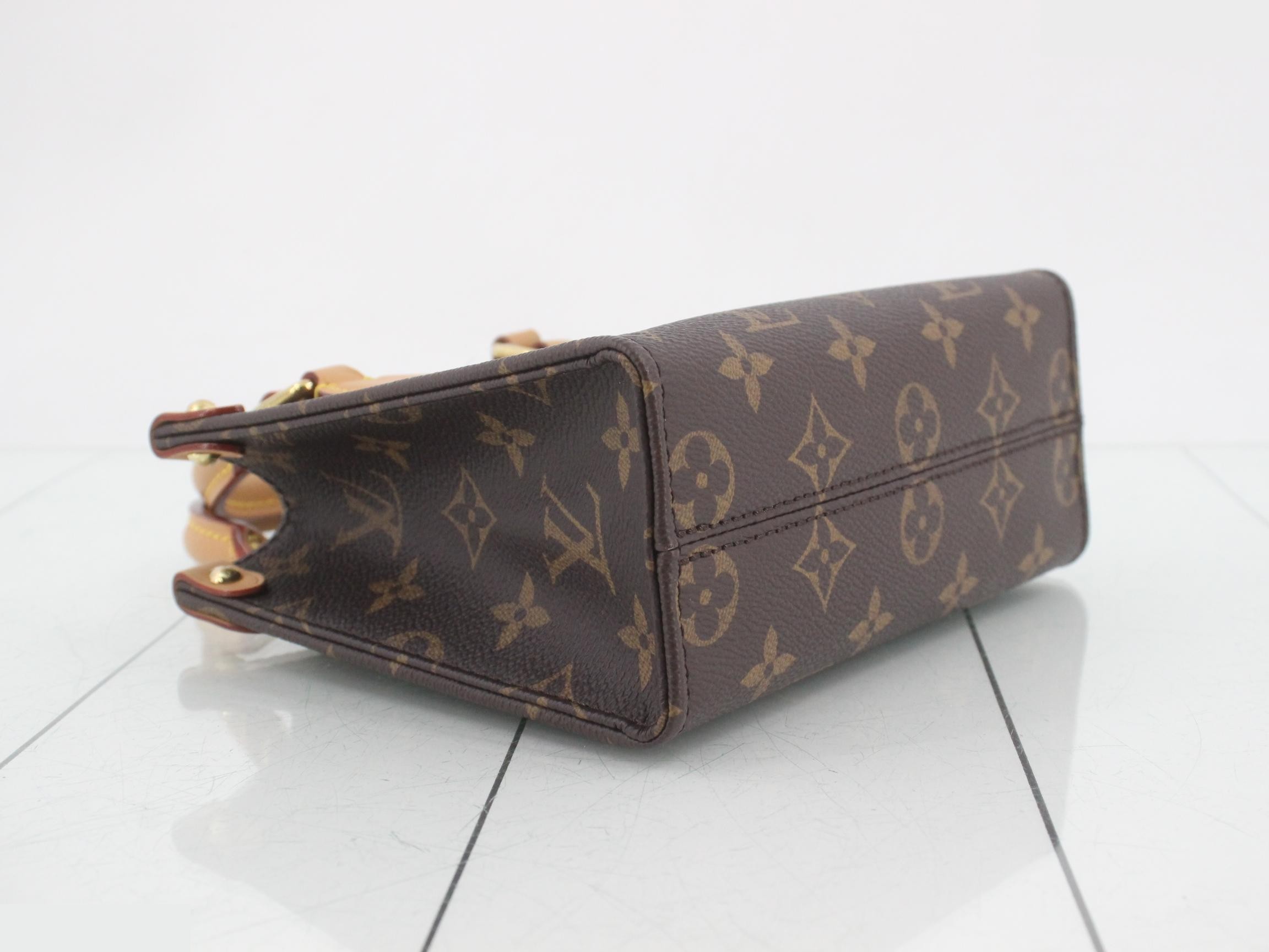 Monogram OnTheGo BB 2-Way Handbag — view 5
