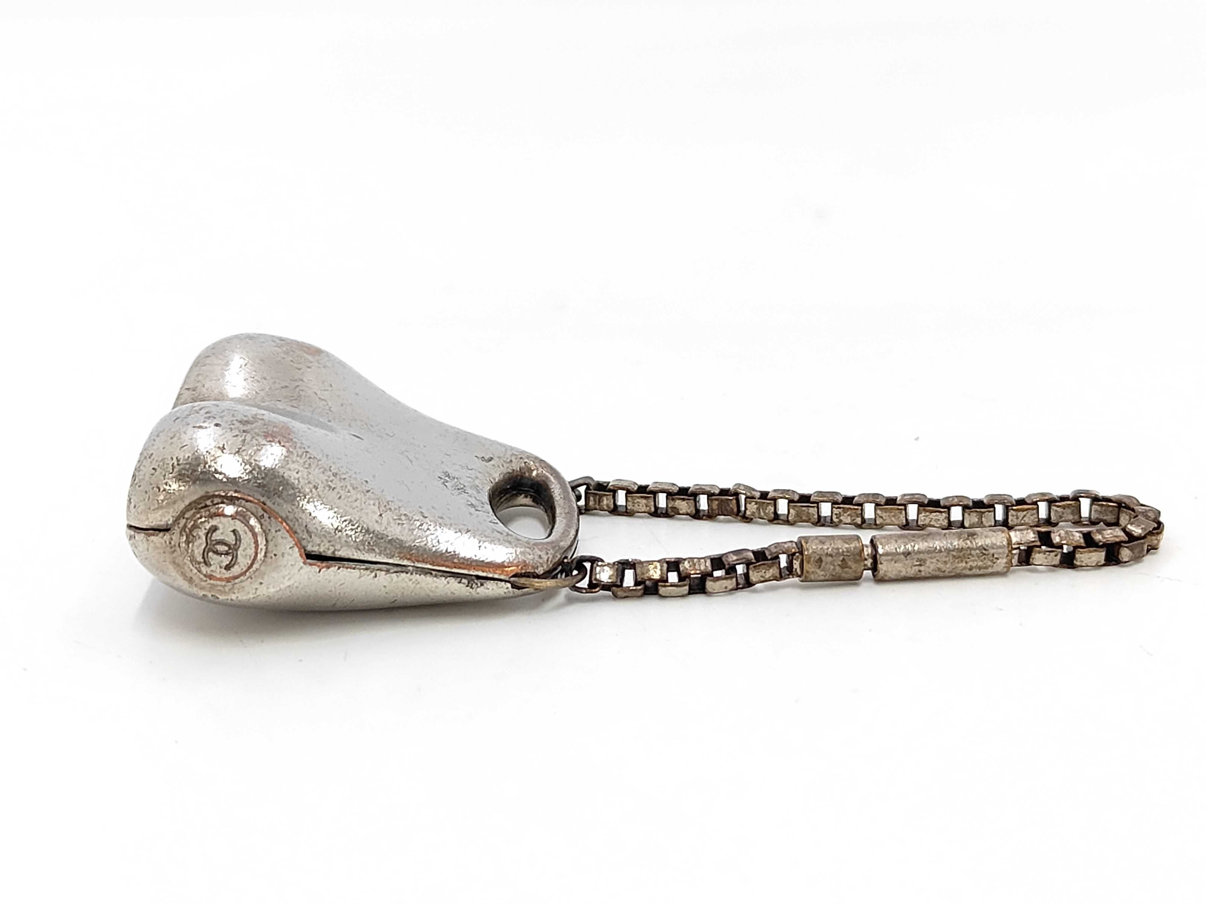 Hip Charm and other accessories — view 2