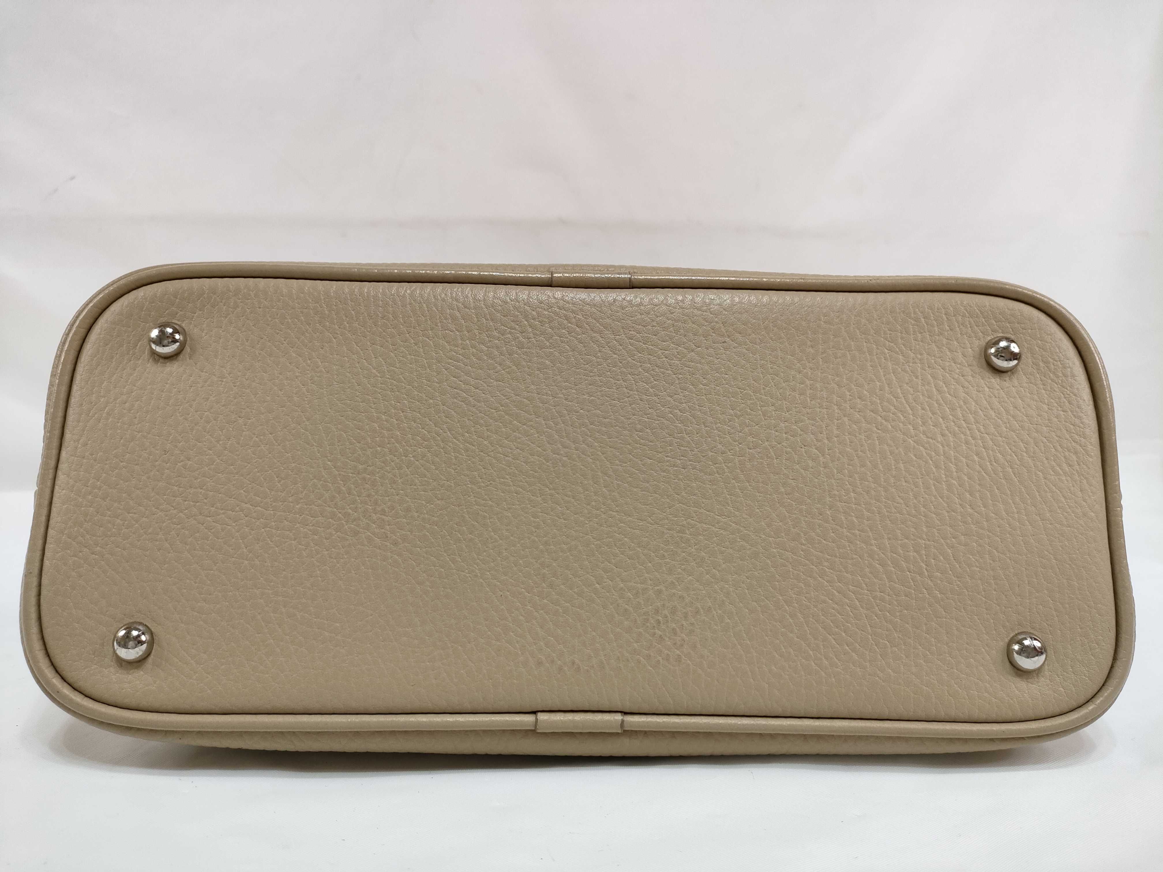 leather one-shoulder bag, beige. — view 8