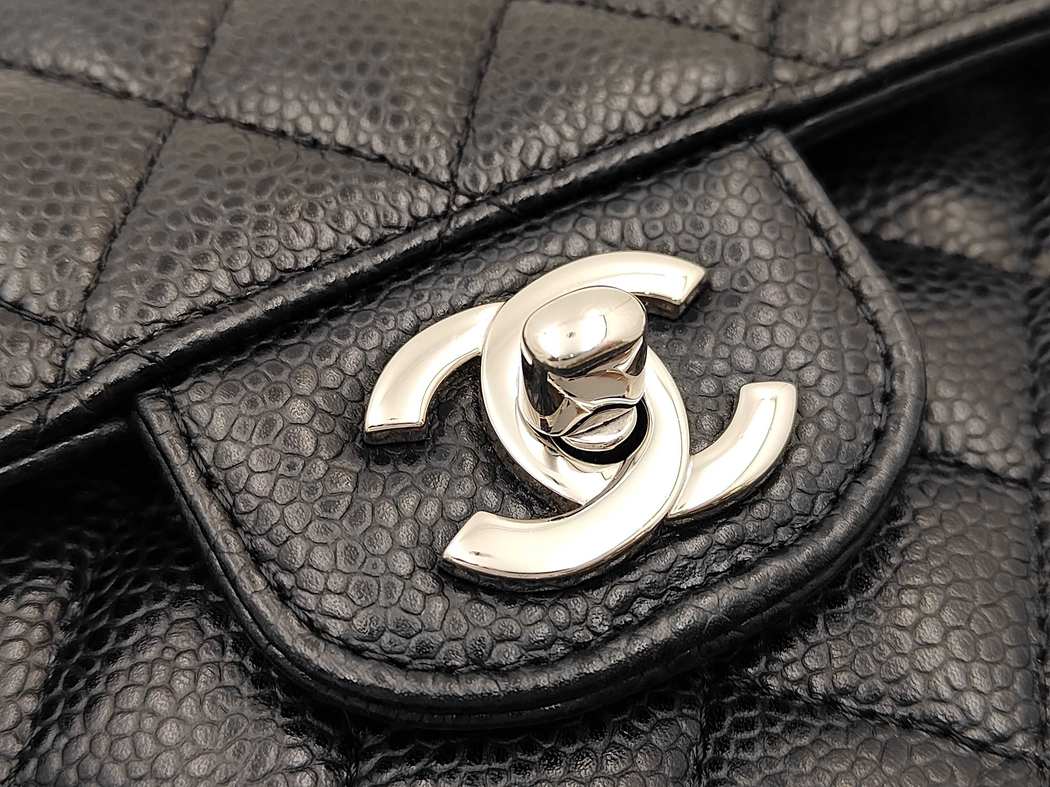 W-Flap 23 Chain Shoulder Bag, Matelassé Caviar Leather, Black, SS Shoulder Bag — view 7