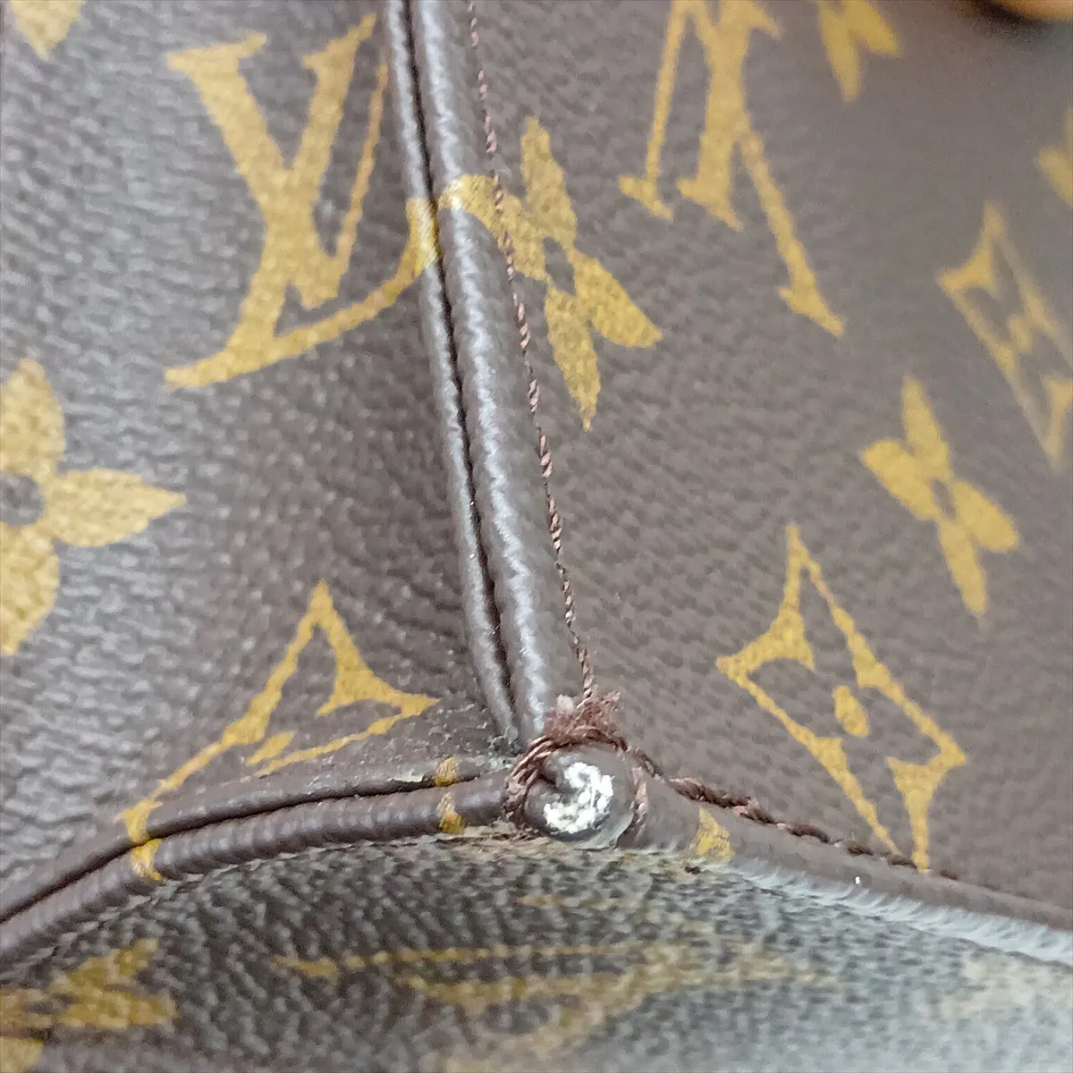 Monogram Petite Sac Plat M69442 Brown — view 15