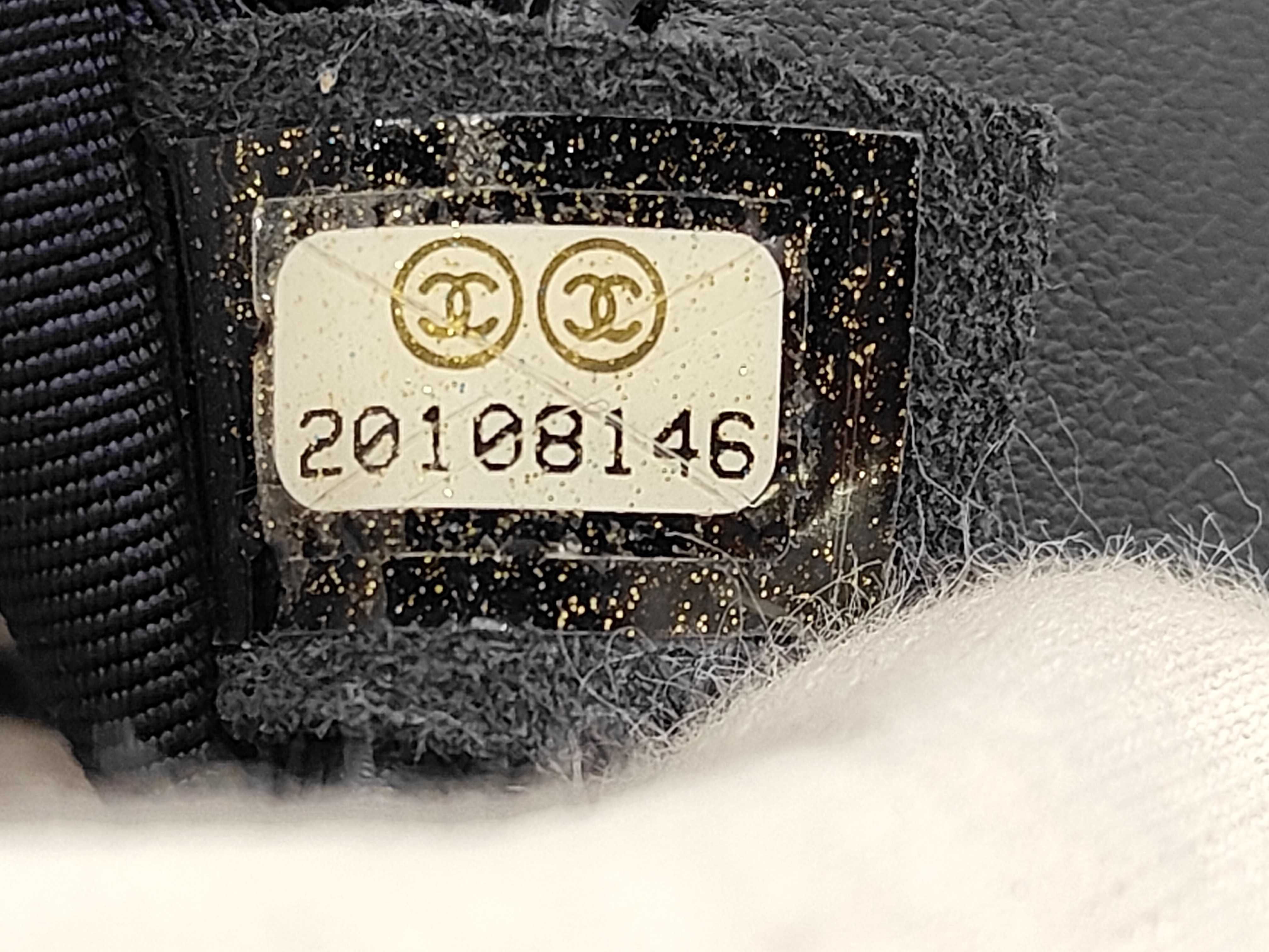 Boy Chanel Patchwork Shoulder Bag — view 13
