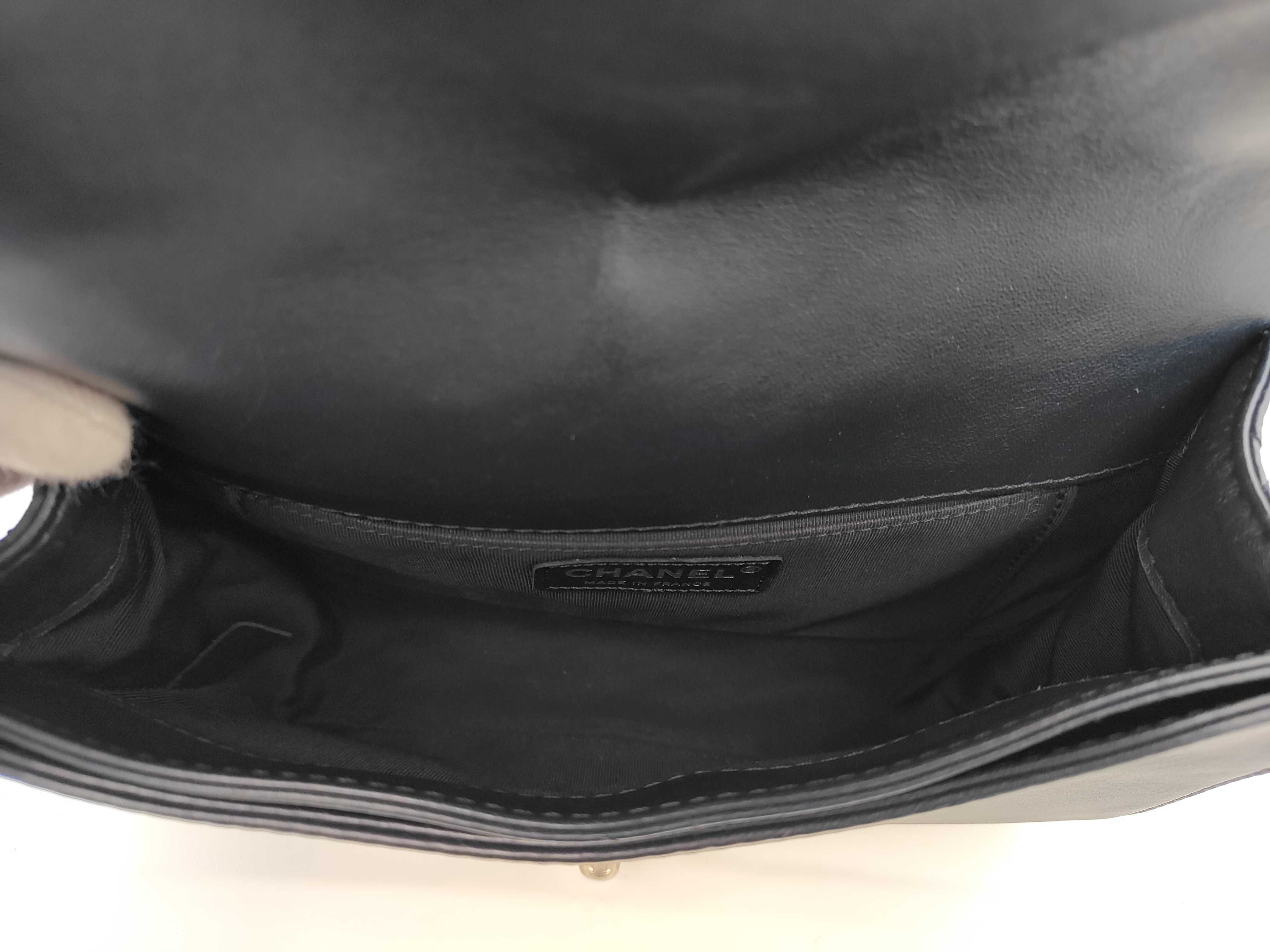 Boy Chanel Patchwork Shoulder Bag — view 10