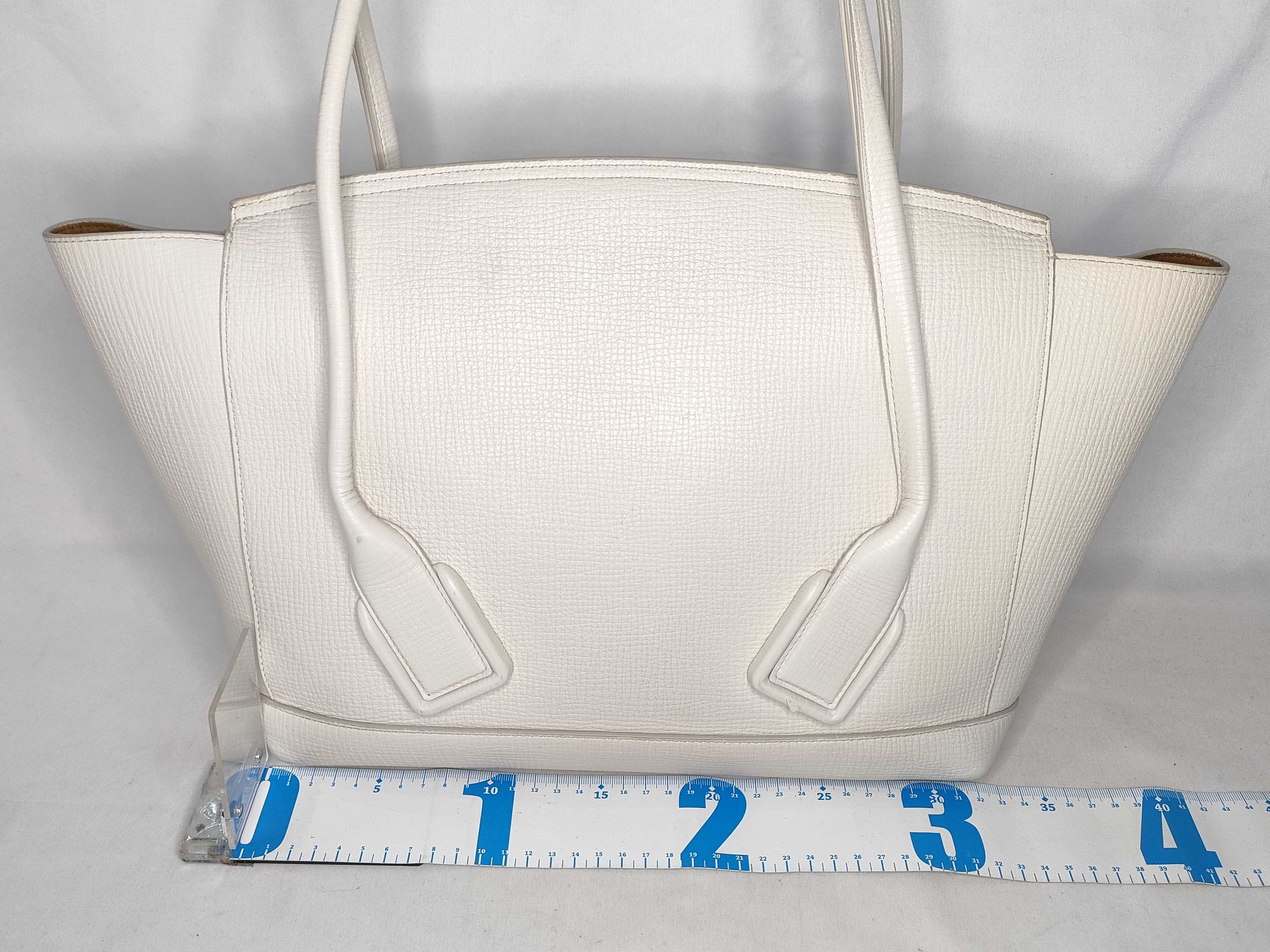 The Arco Leather Bag White Tote Bag — view 2