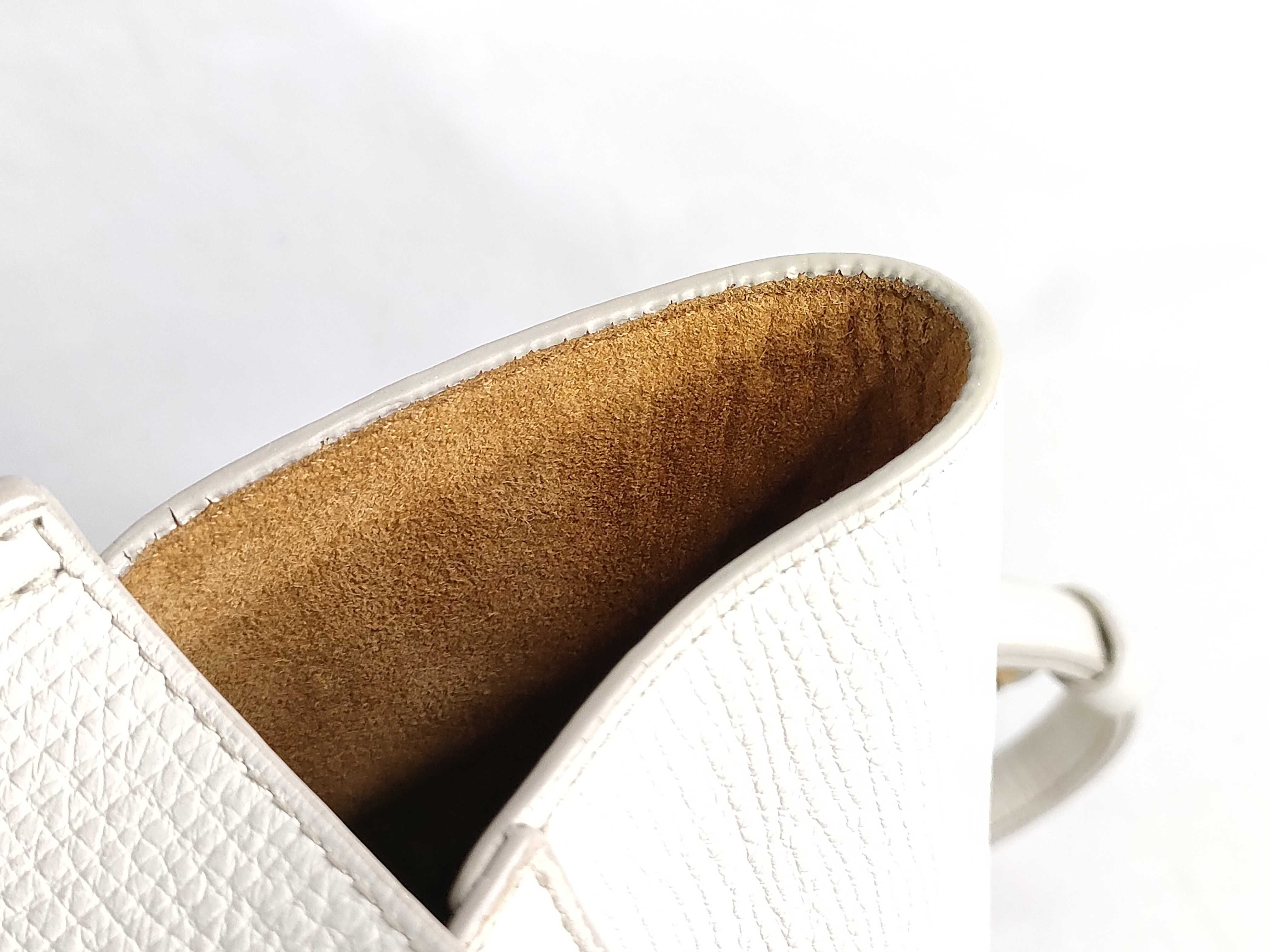 The Arco Leather Bag White Tote Bag — view 15