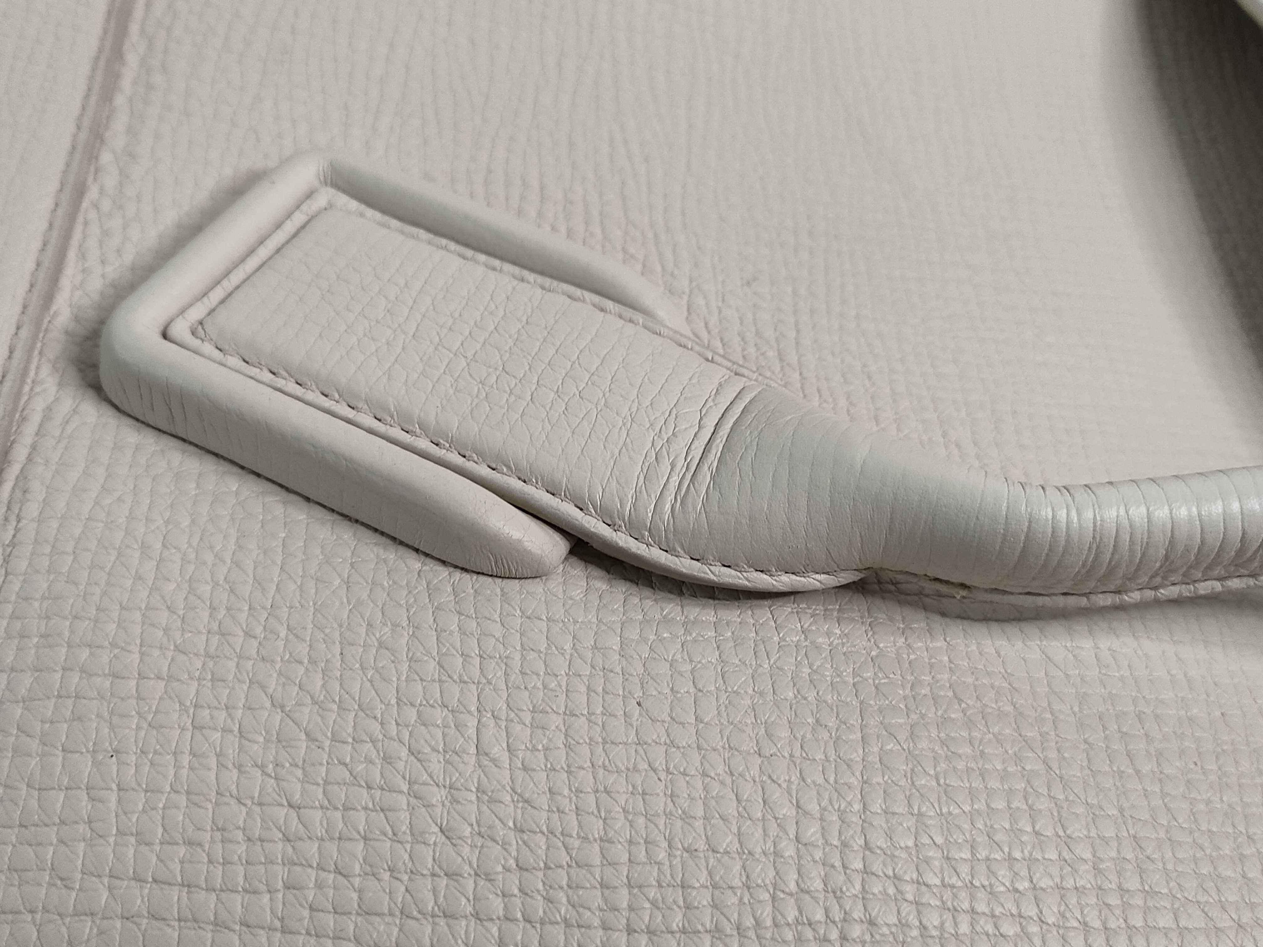 The Arco Leather Bag White Tote Bag — view 5